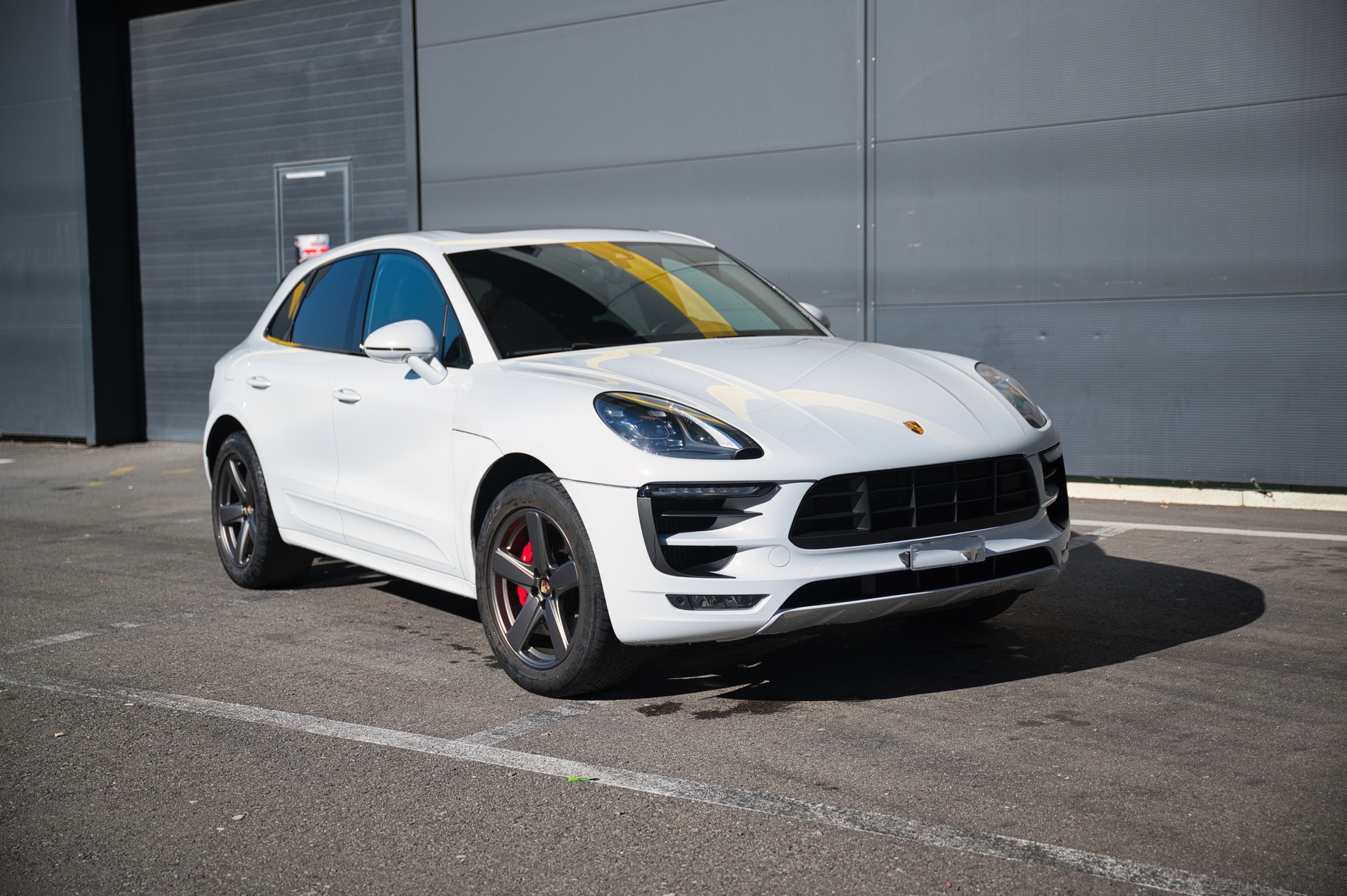 PORSCHE 3.0 V6 GTS-image-0