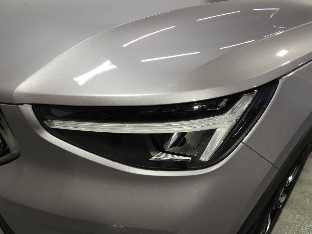 VOLVO XC40 2.0 B3 MH Core-image-13