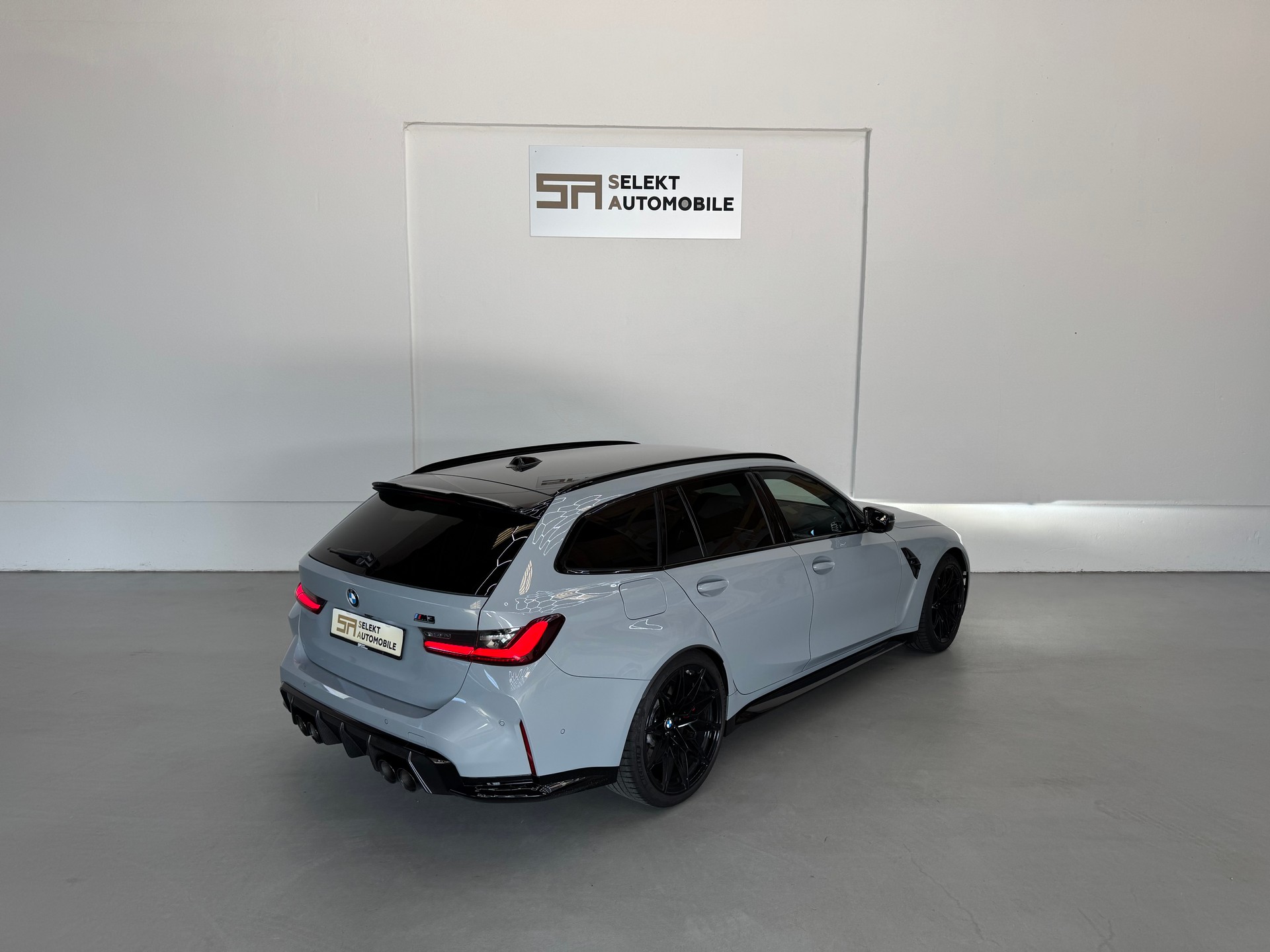 BMW M3 Touring xDrive Competition M | Brooklyn Grau Met.-image-5