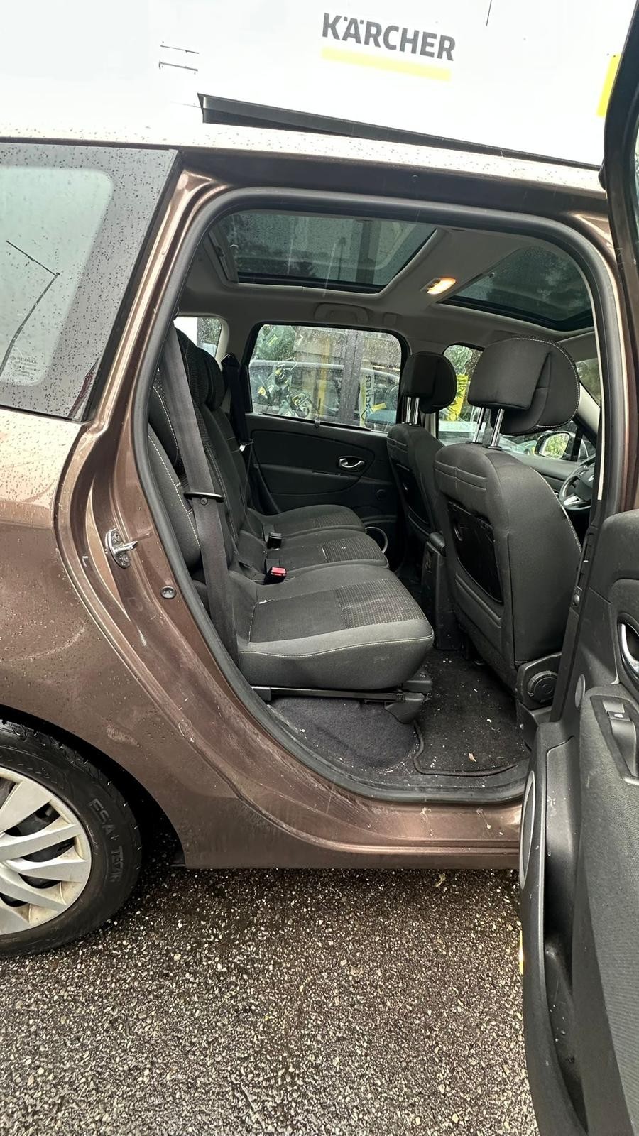 RENAULT Grand Scénic 1.4 16V Turbo Privilège-image-4