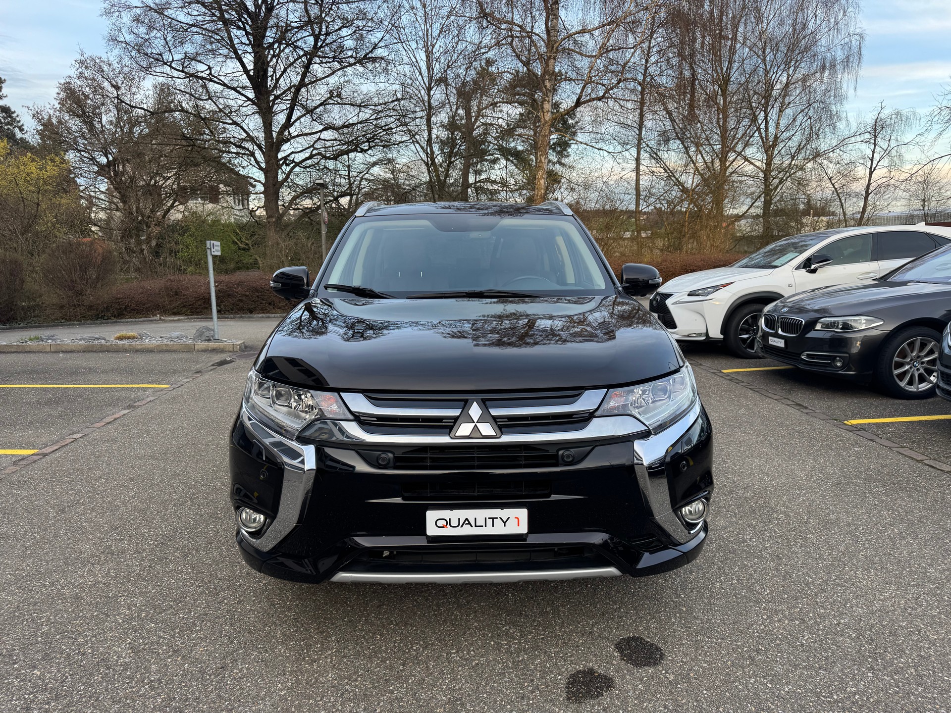 MITSUBISHI Outlander 2.0 PHEV Diamond Annivers. 4WD Automatic-image-1