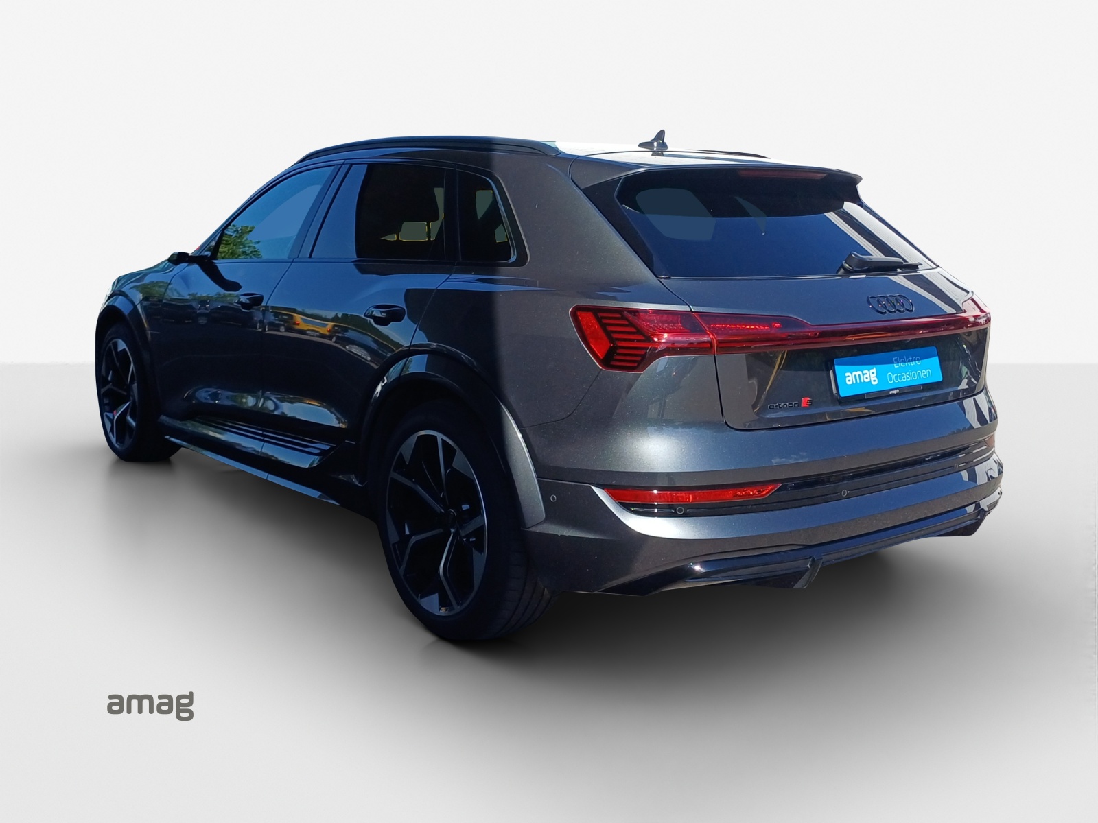 AUDI e-tron S quattro-image-2