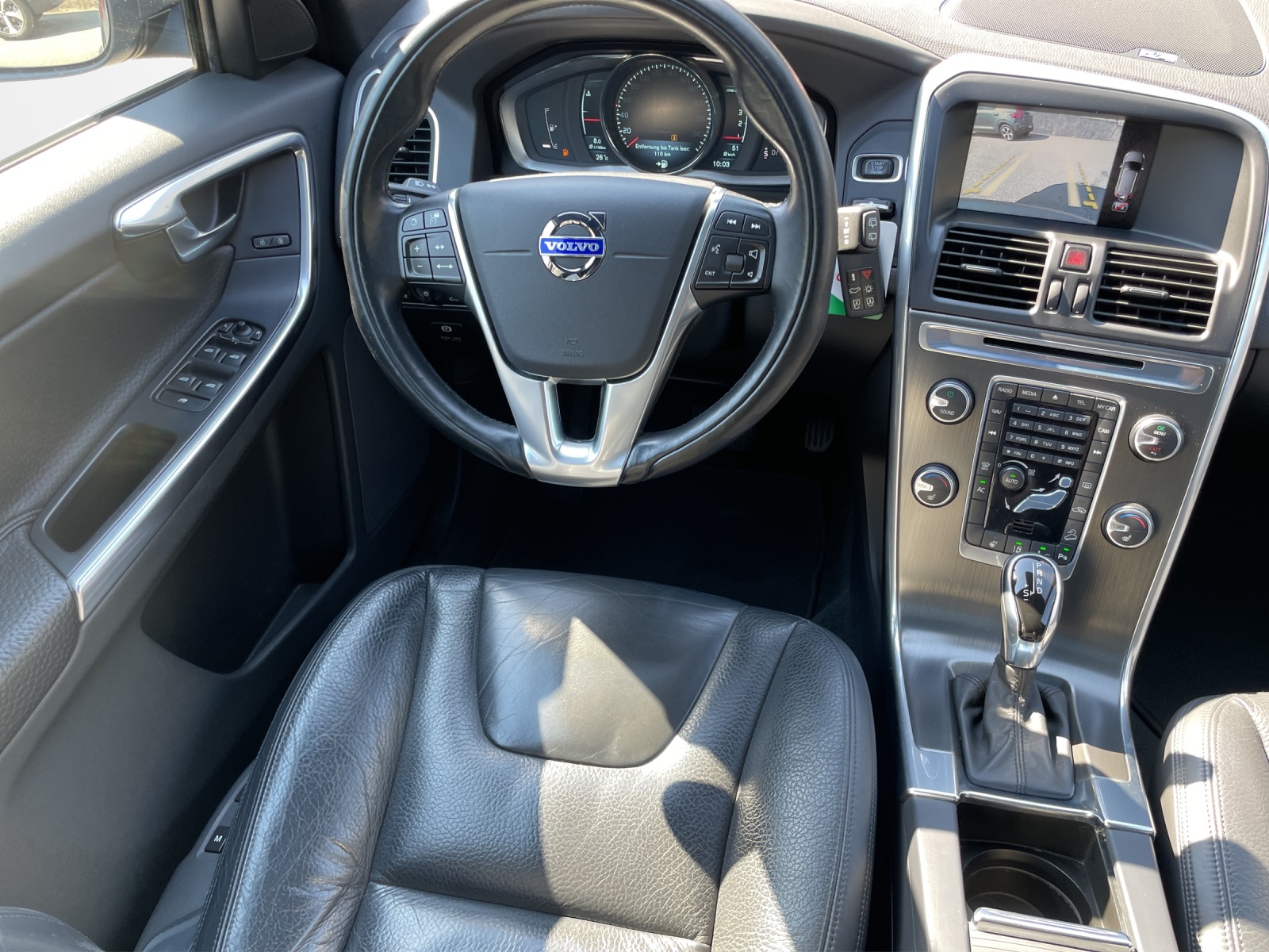 VOLVO XC60 2.4 D4 Summum AWD-image-12