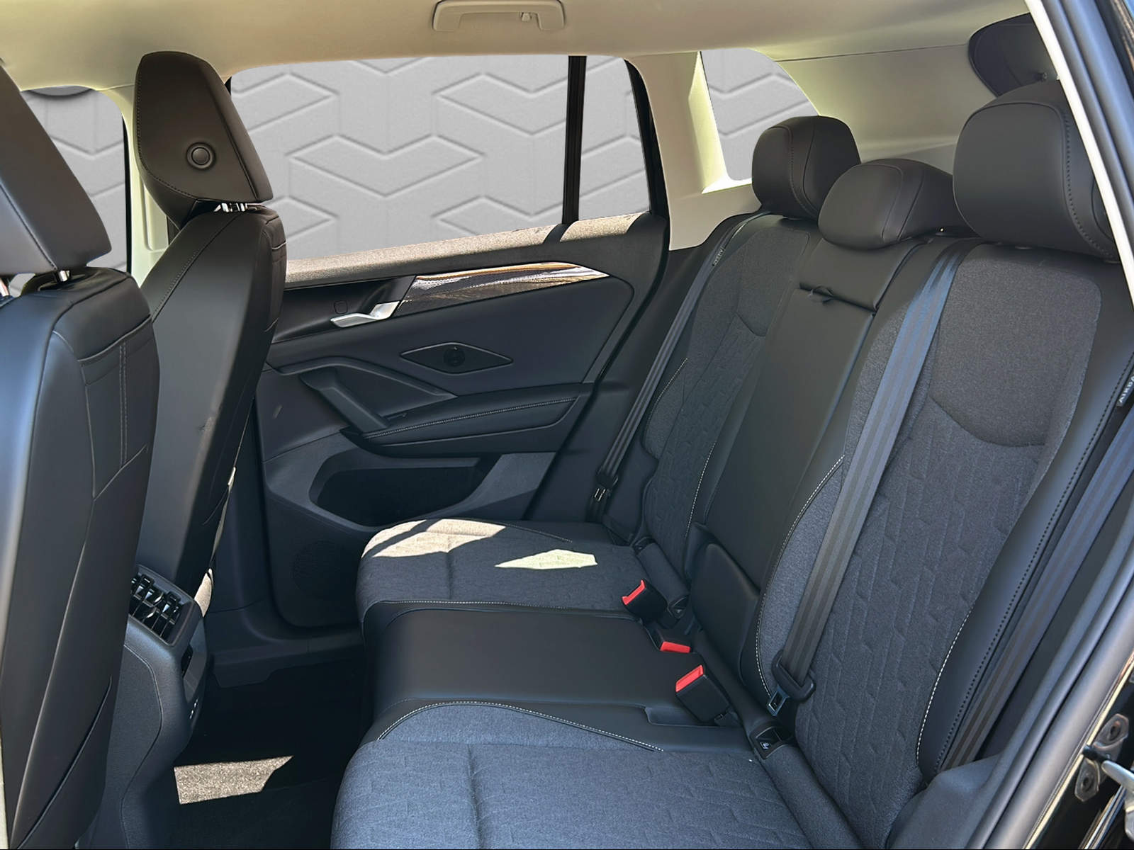 VW Tiguan 2.0 TSI DSG United 4Motion-image-12