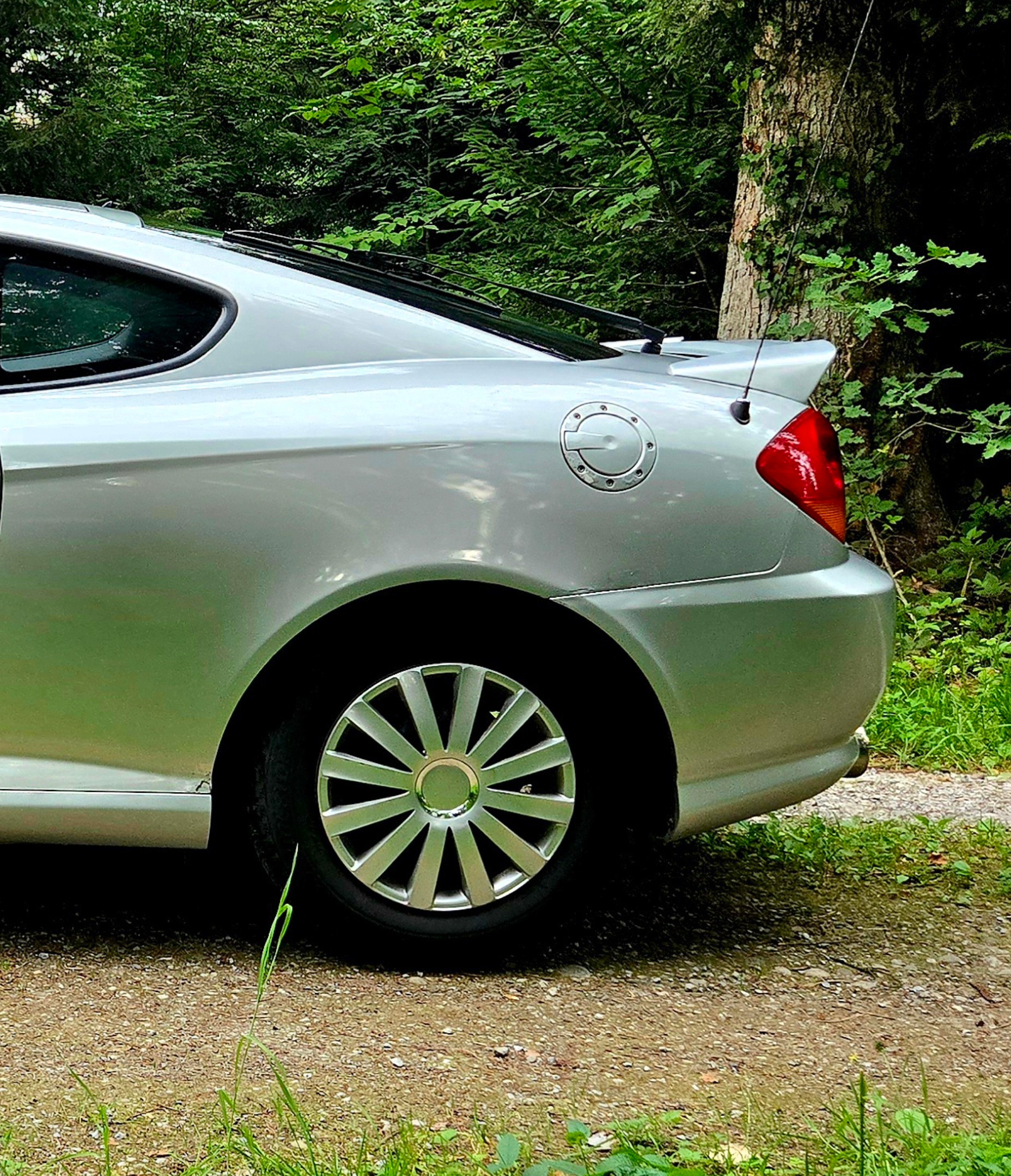 HYUNDAI Coupé 2.7 24V FX 6-Speed-image-10