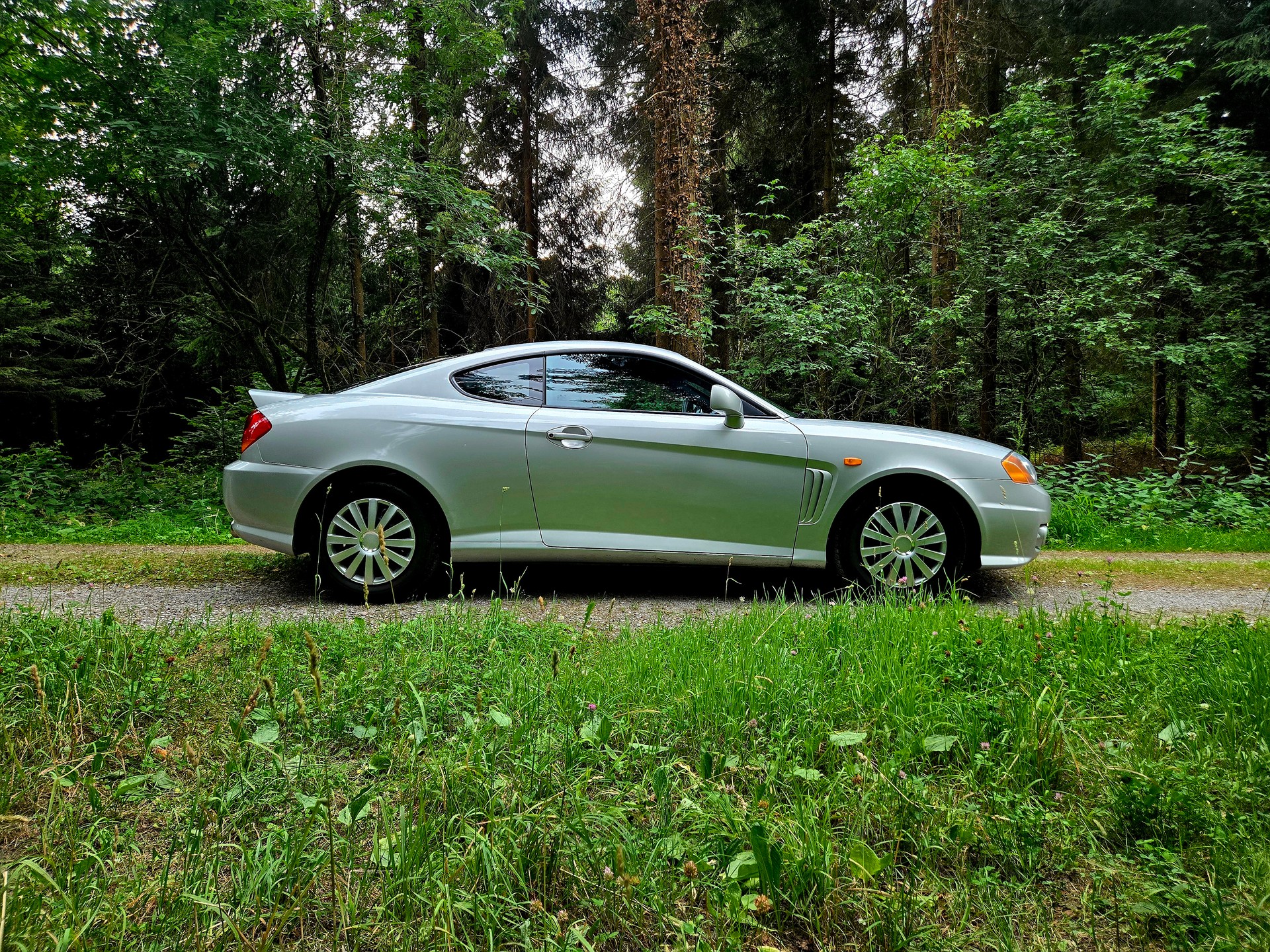 HYUNDAI Coupé 2.7 24V FX 6-Speed-image-11
