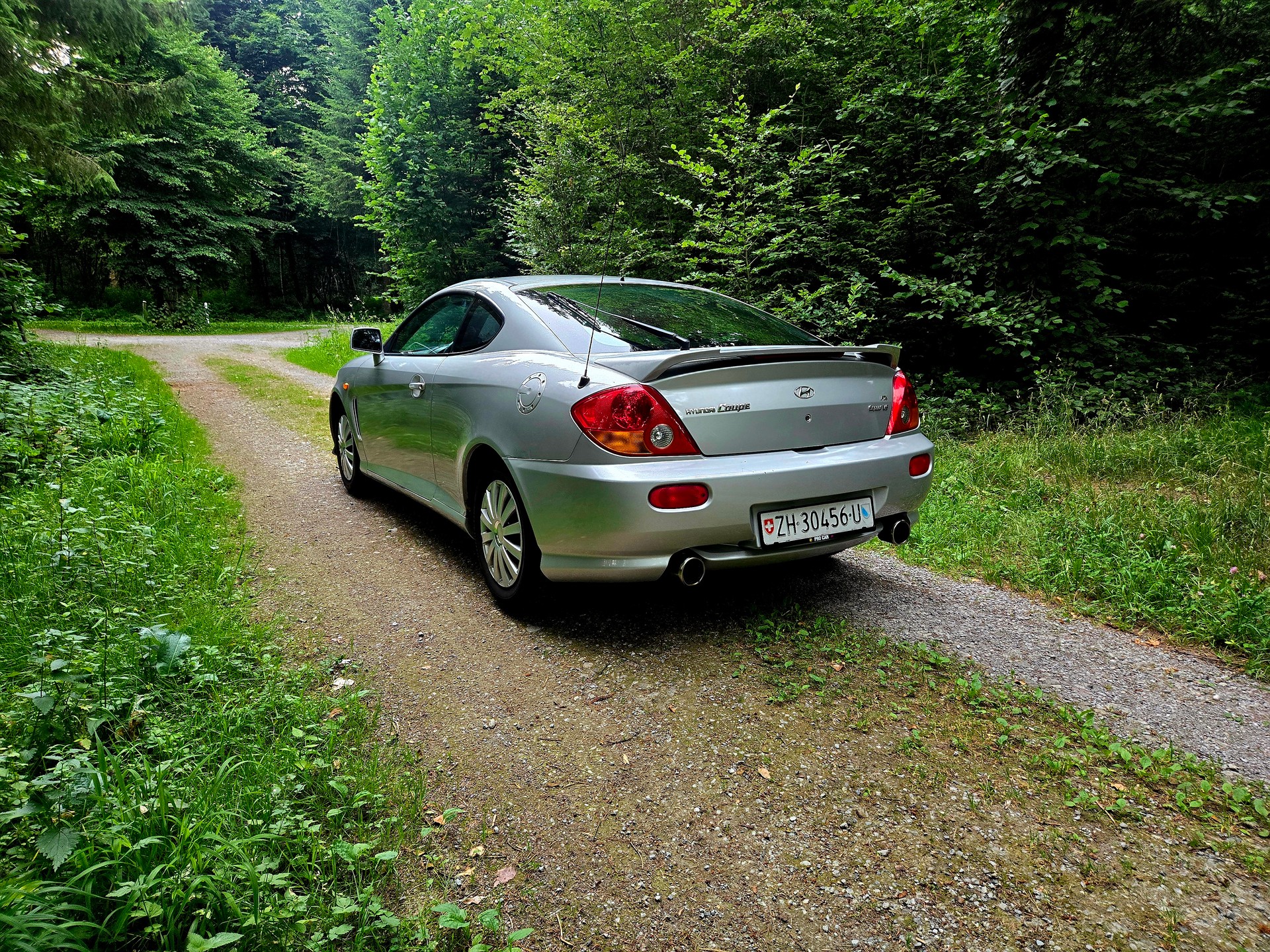 HYUNDAI Coupé 2.7 24V FX 6-Speed-image-6