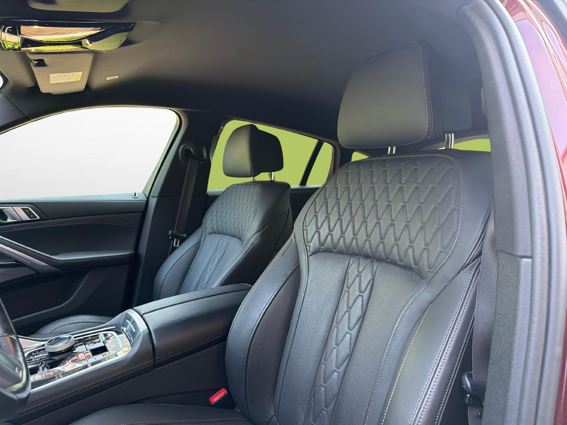 BMW X6 40i xDrive-image-10