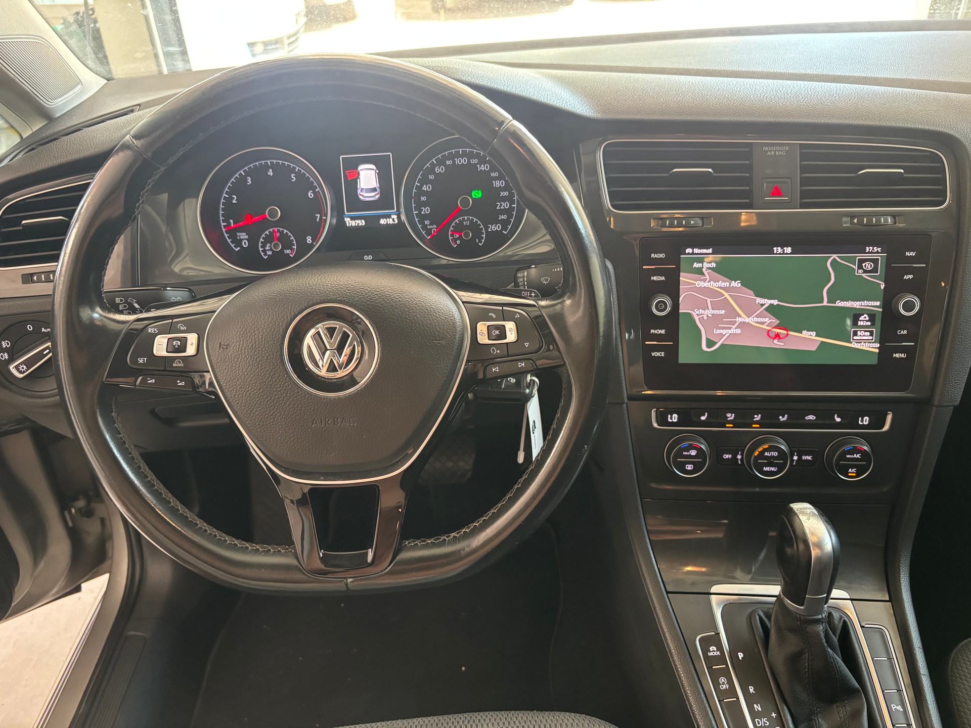VW Golf 1.4 TSI Comfortline DSG-image-11
