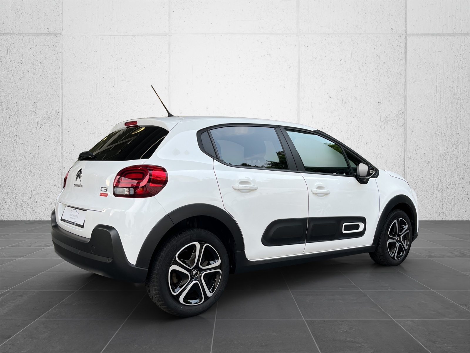 CITROEN C3 1.2i PureTech Swiss Edition EAT6-image-7