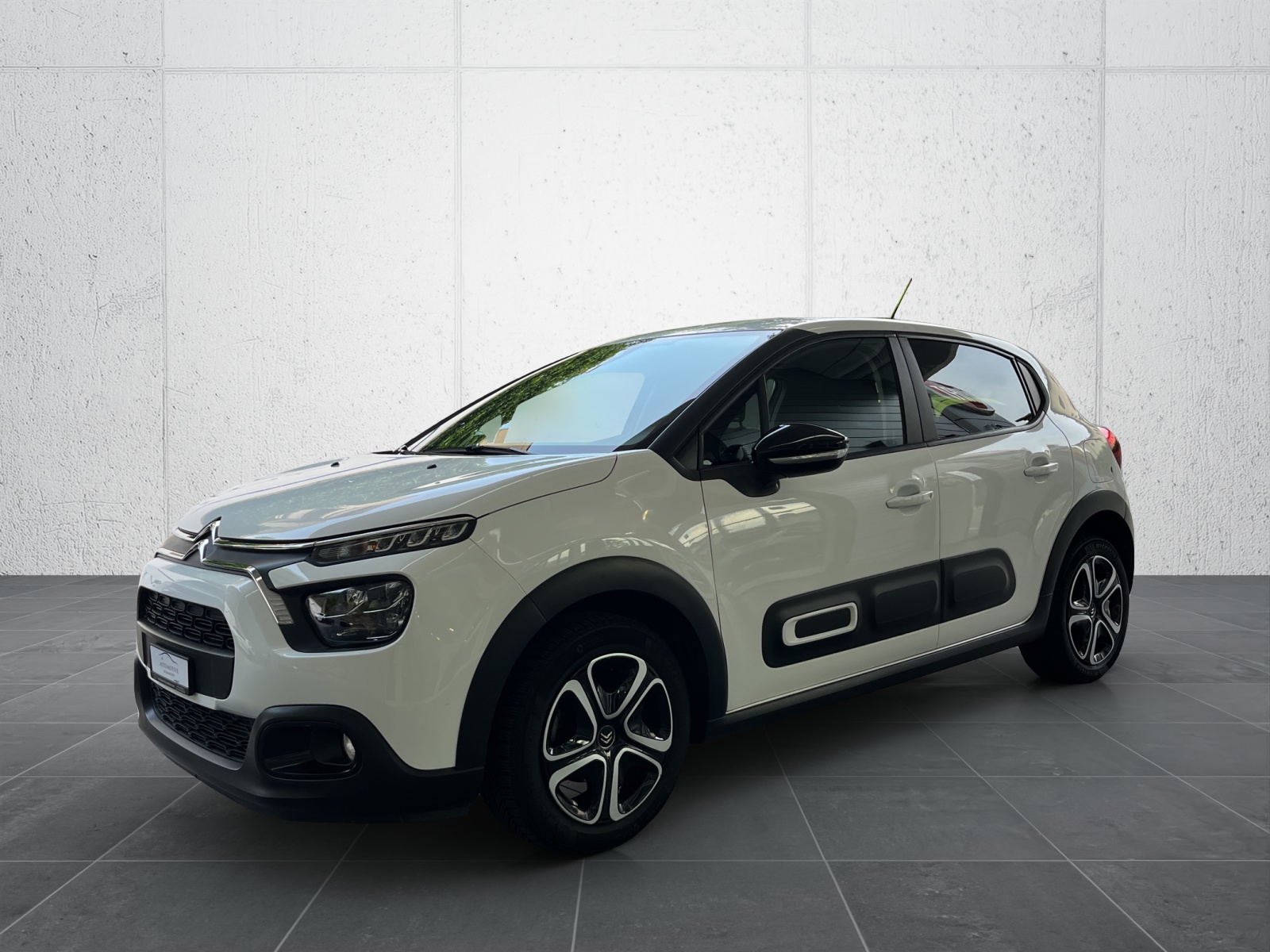 CITROEN C3 1.2i PureTech Swiss Edition EAT6-image-0