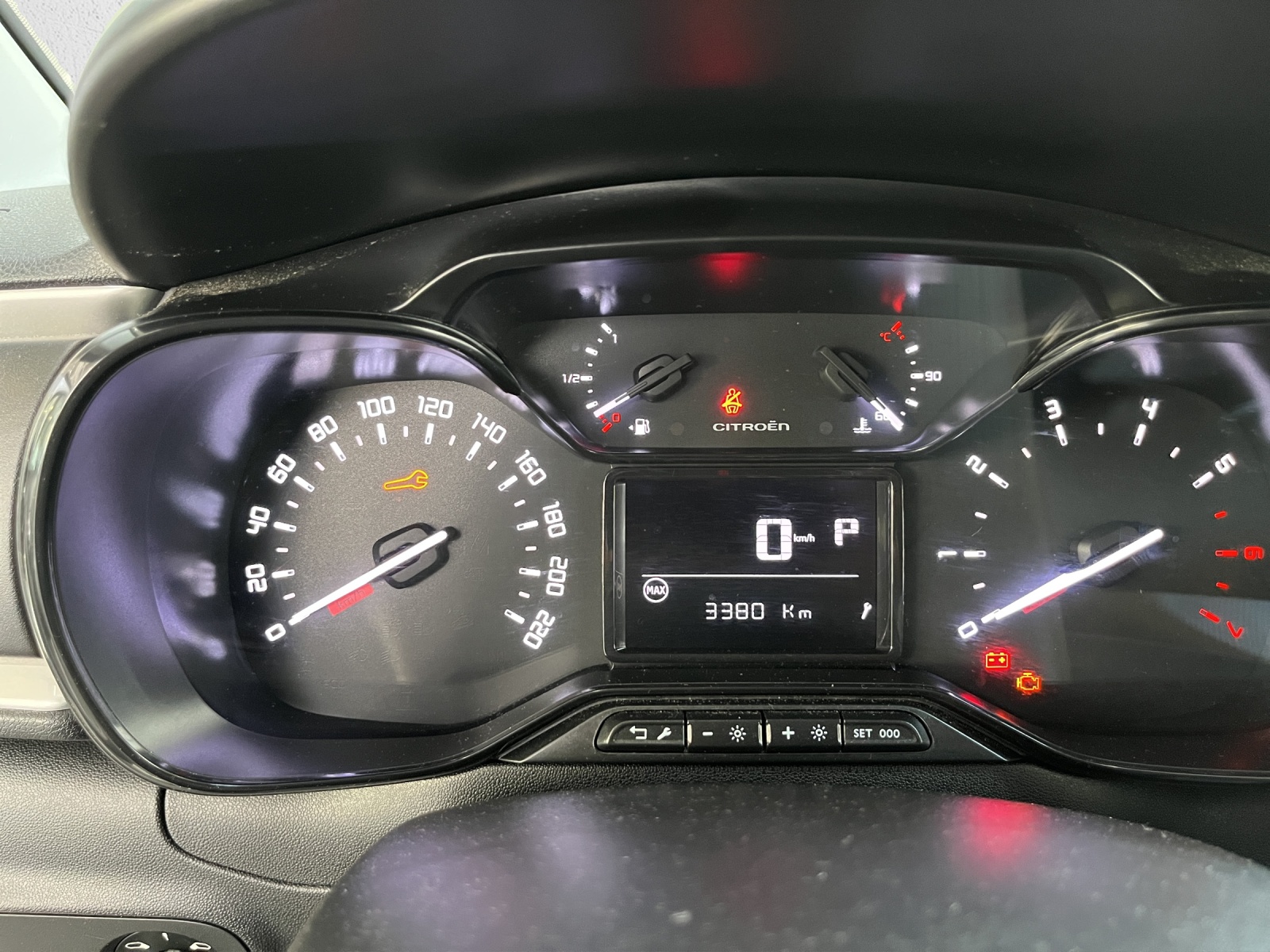 CITROEN C3 1.2i PureTech Swiss Edition EAT6-image-8