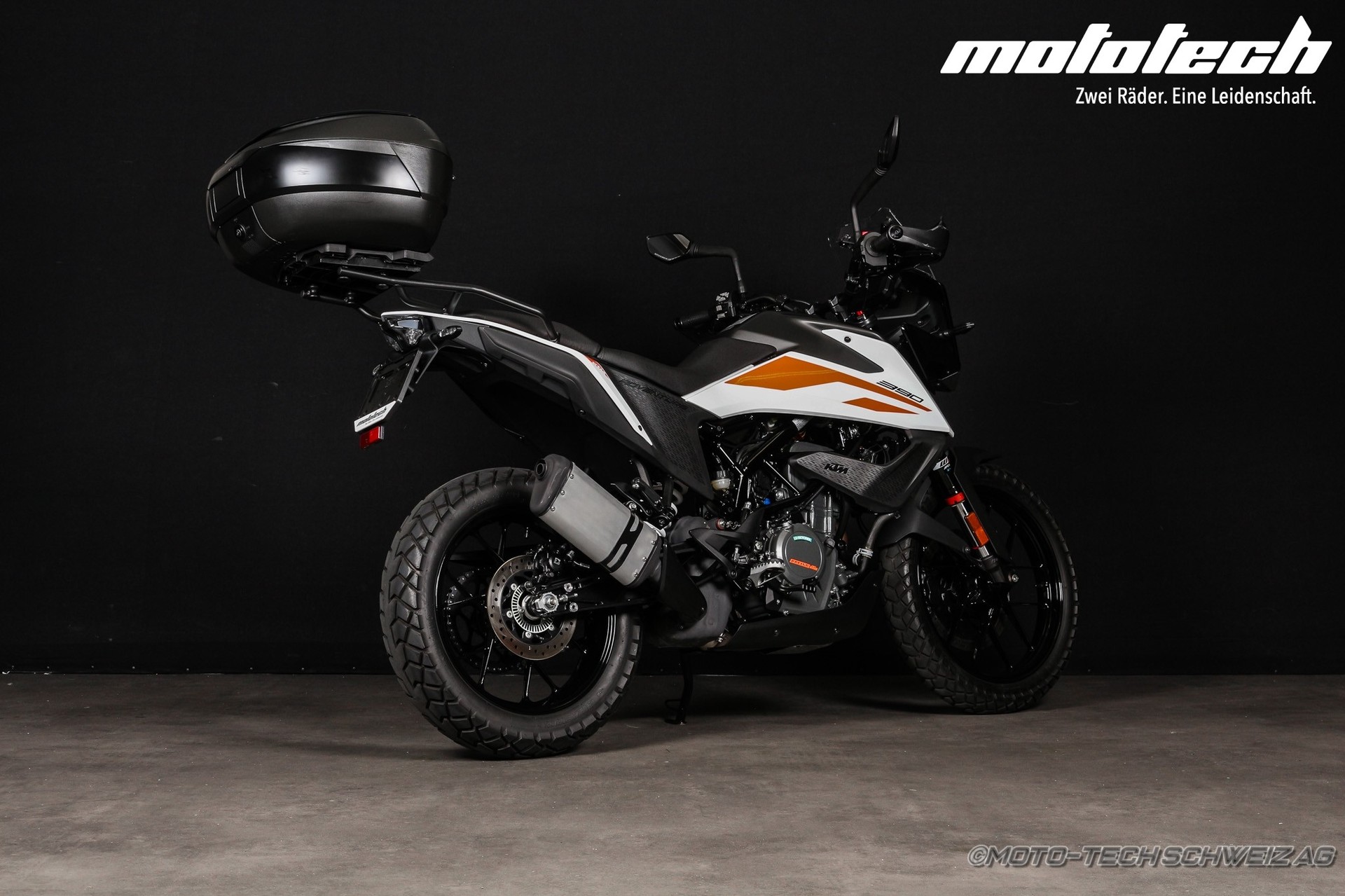KTM 390 Adventure-showroom-element-1