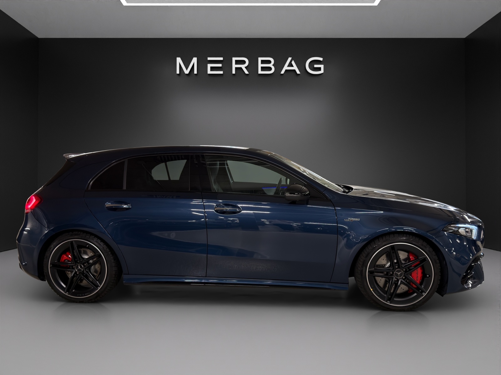 MERCEDES-BENZ A 45 S AMG 4Matic+ Speedshift-image-4