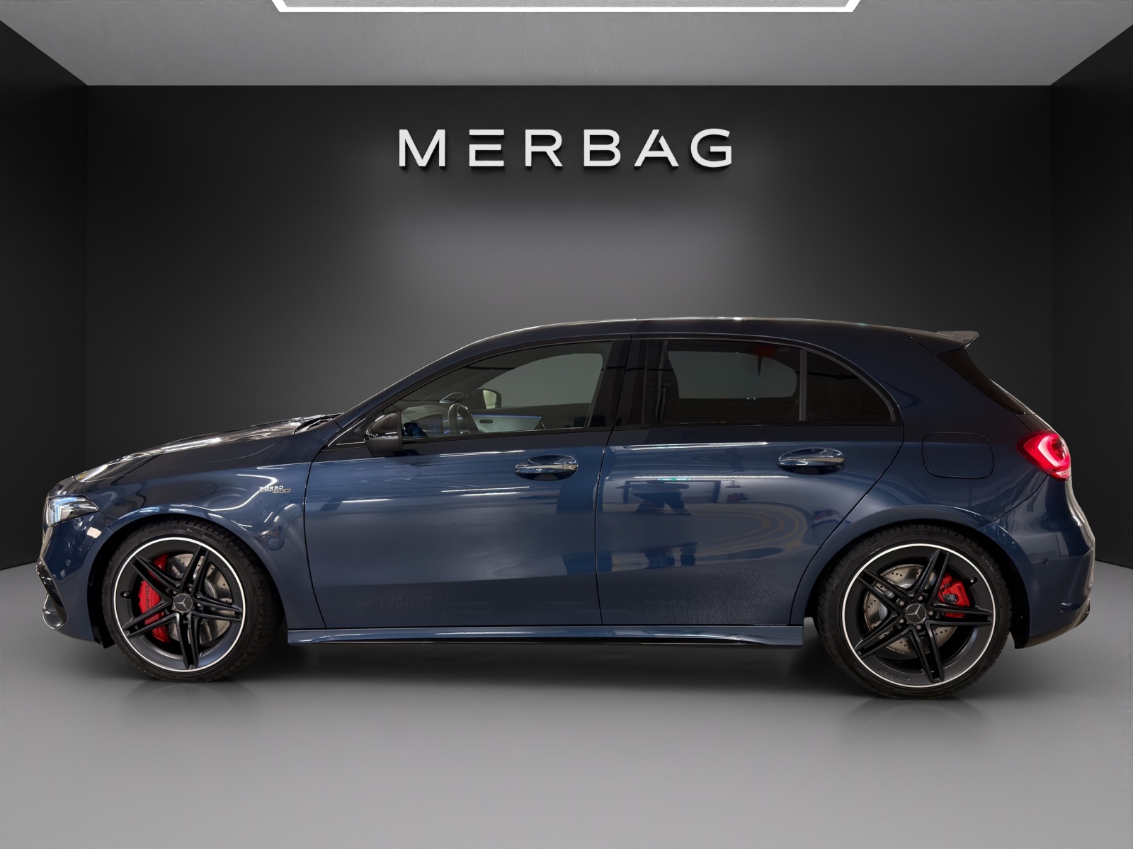 MERCEDES-BENZ A 45 S AMG 4Matic+ Speedshift-image-3