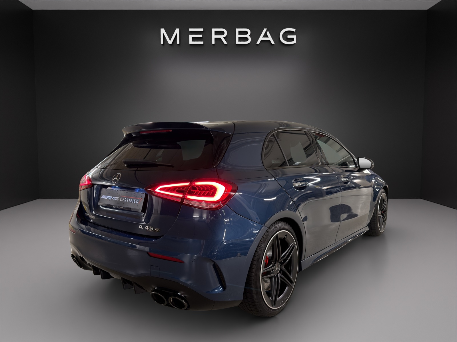 MERCEDES-BENZ A 45 S AMG 4Matic+ Speedshift-image-7