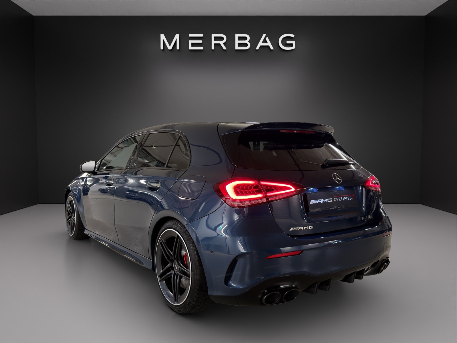 MERCEDES-BENZ A 45 S AMG 4Matic+ Speedshift-image-5