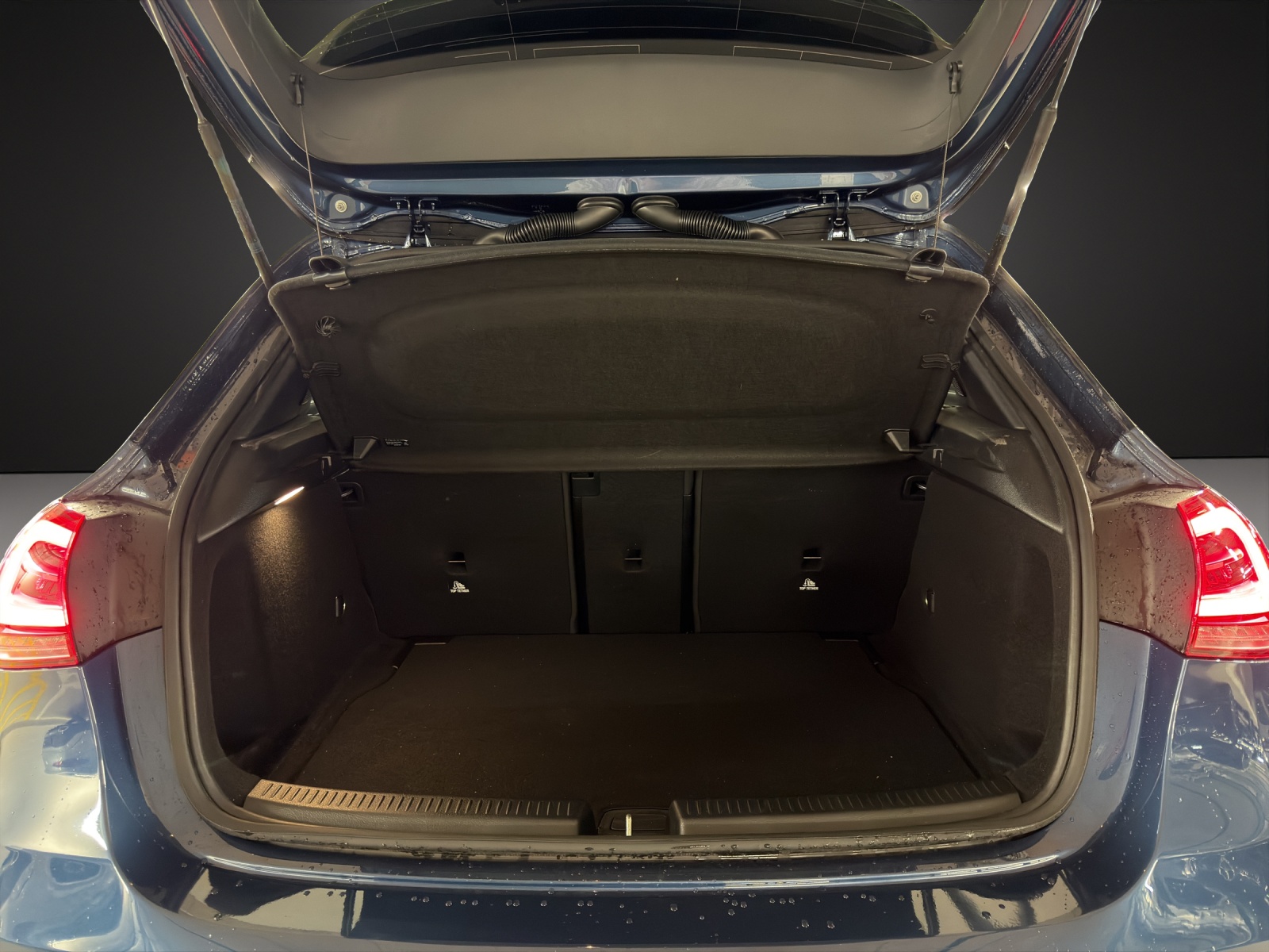 MERCEDES-BENZ A 45 S AMG 4Matic+ Speedshift-image-14