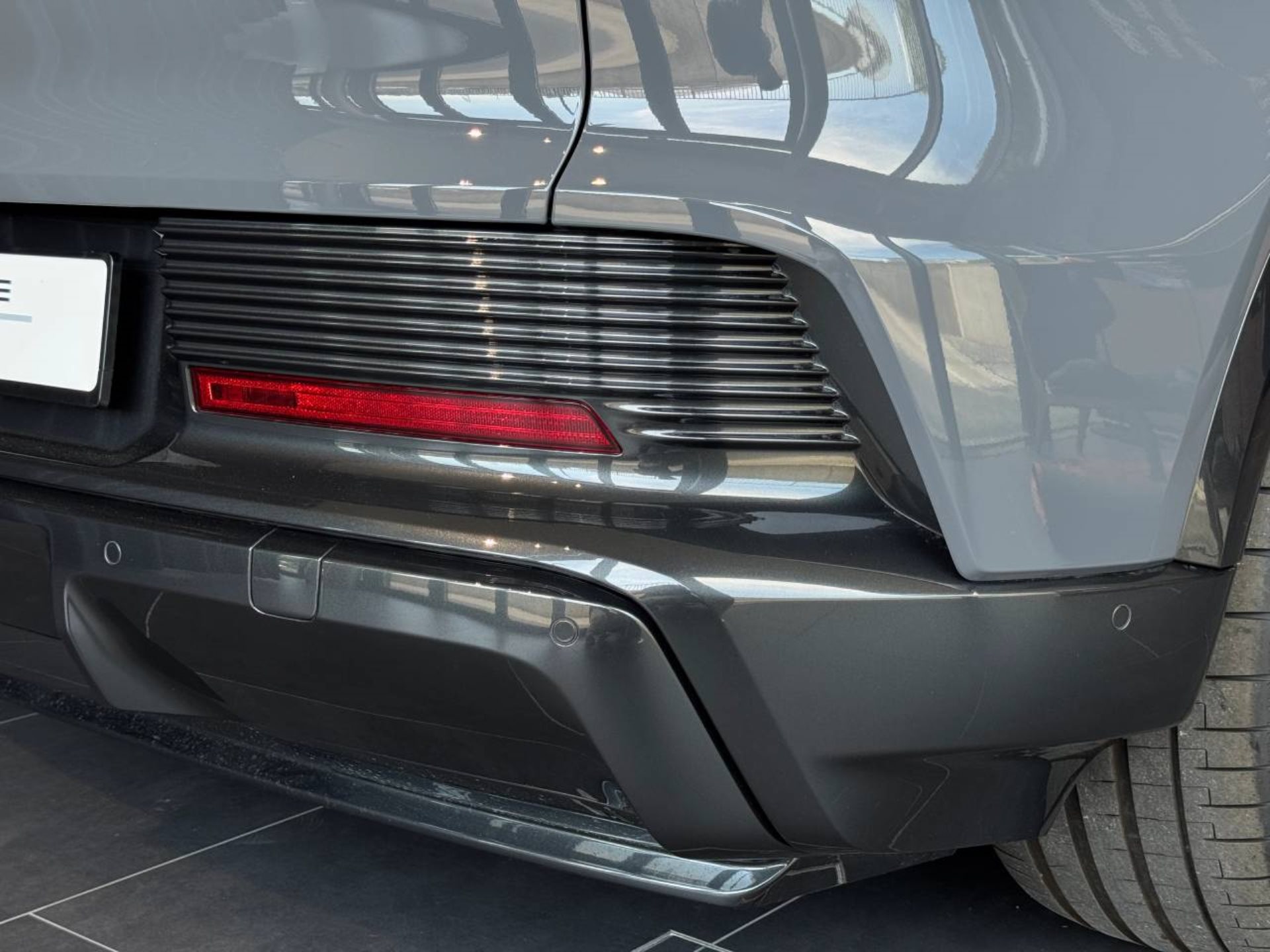 PORSCHE Cayenne Electric-image-35