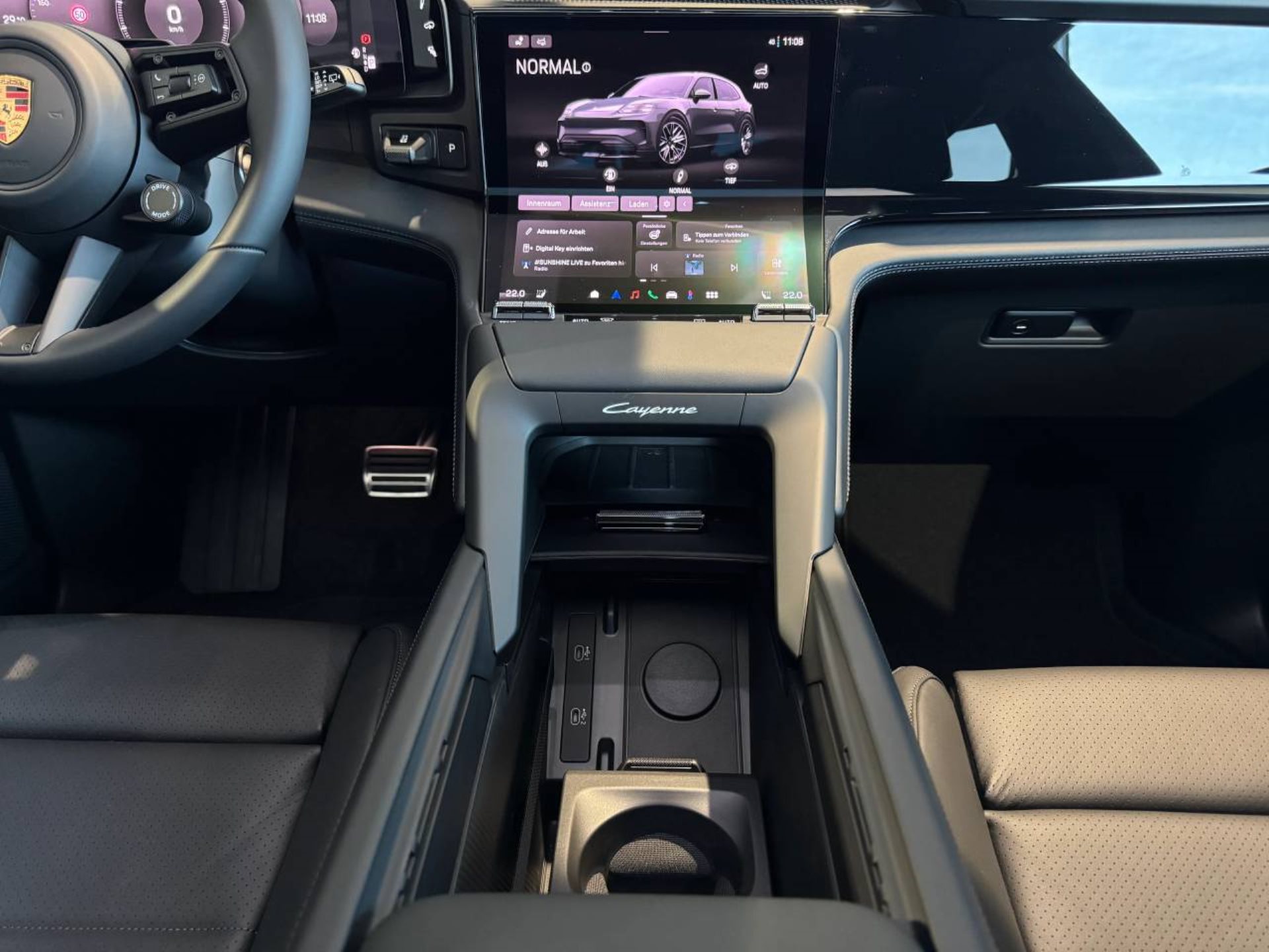 PORSCHE Cayenne Electric-image-17