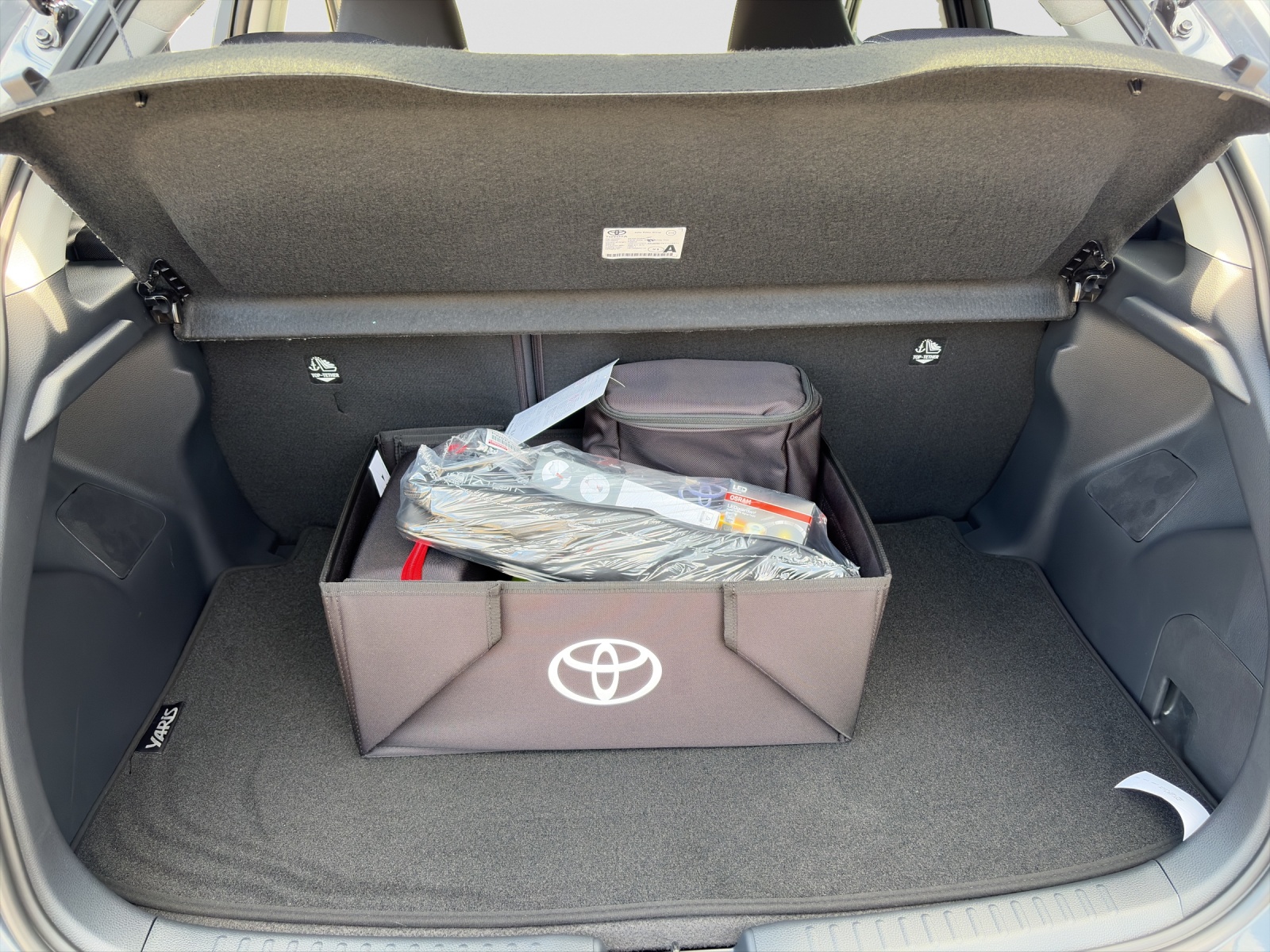 TOYOTA Yaris 1.5 VVT-i HSD Trend-image-11