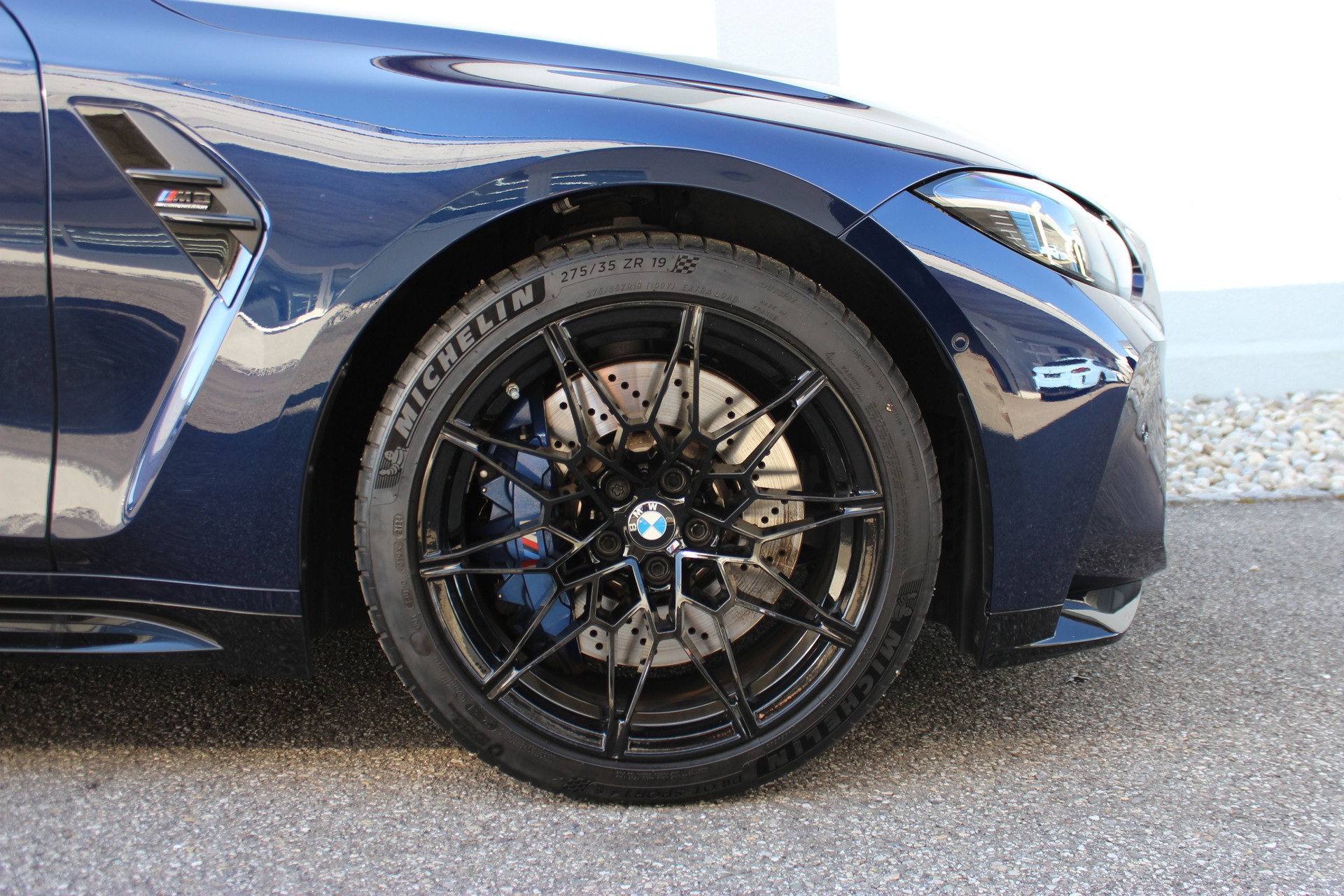 BMW M3 Touring xDrive Competition Individual *TANSANITBLAU METALLIC*-image-19