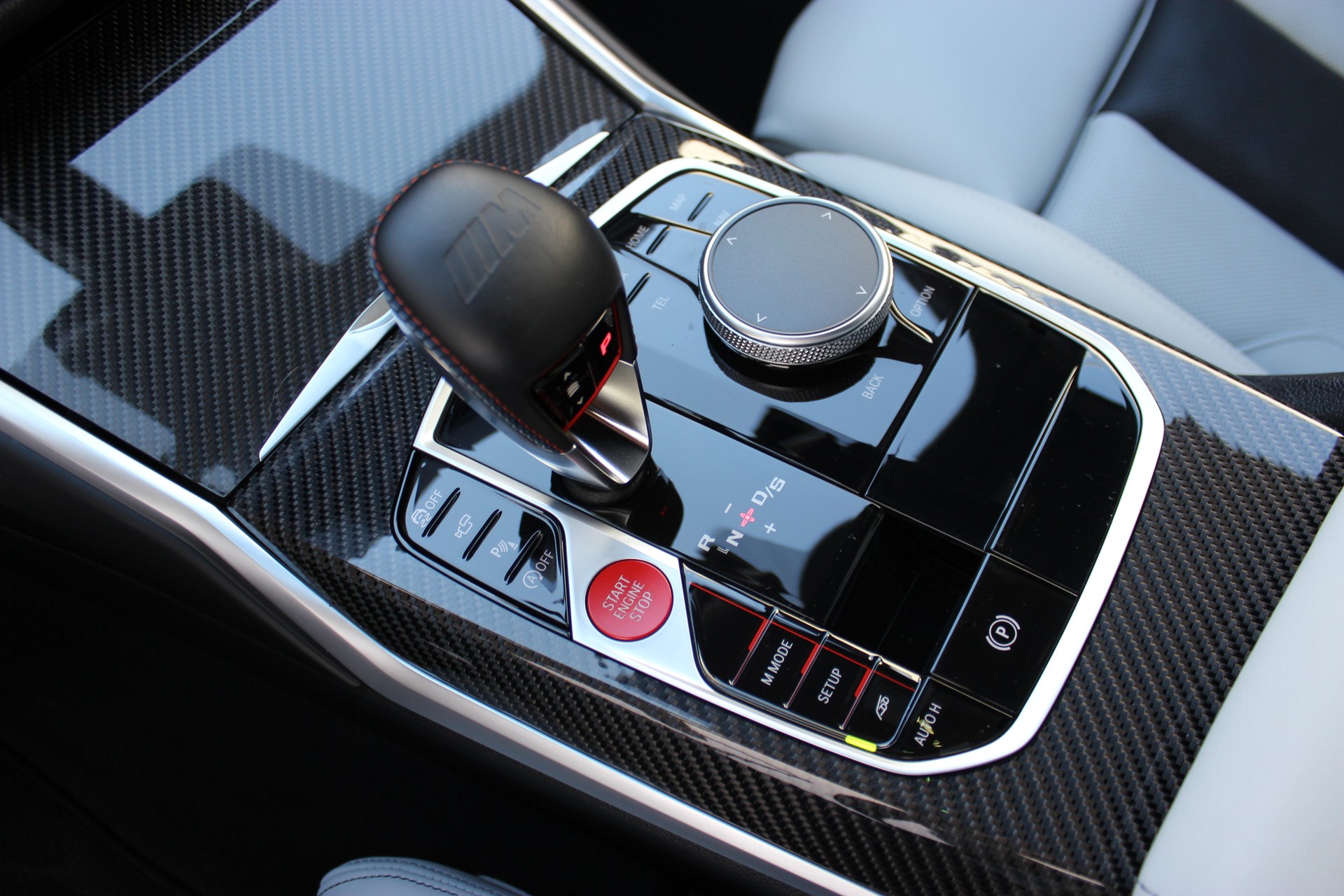 BMW M3 Touring xDrive Competition Individual *TANSANITBLAU METALLIC*-image-10