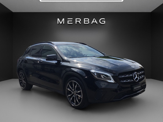MERCEDES-BENZ GLA 200 Urban-image-0