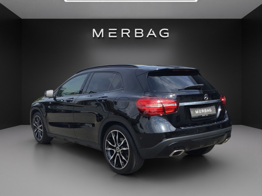 MERCEDES-BENZ GLA 200 Urban-image-5