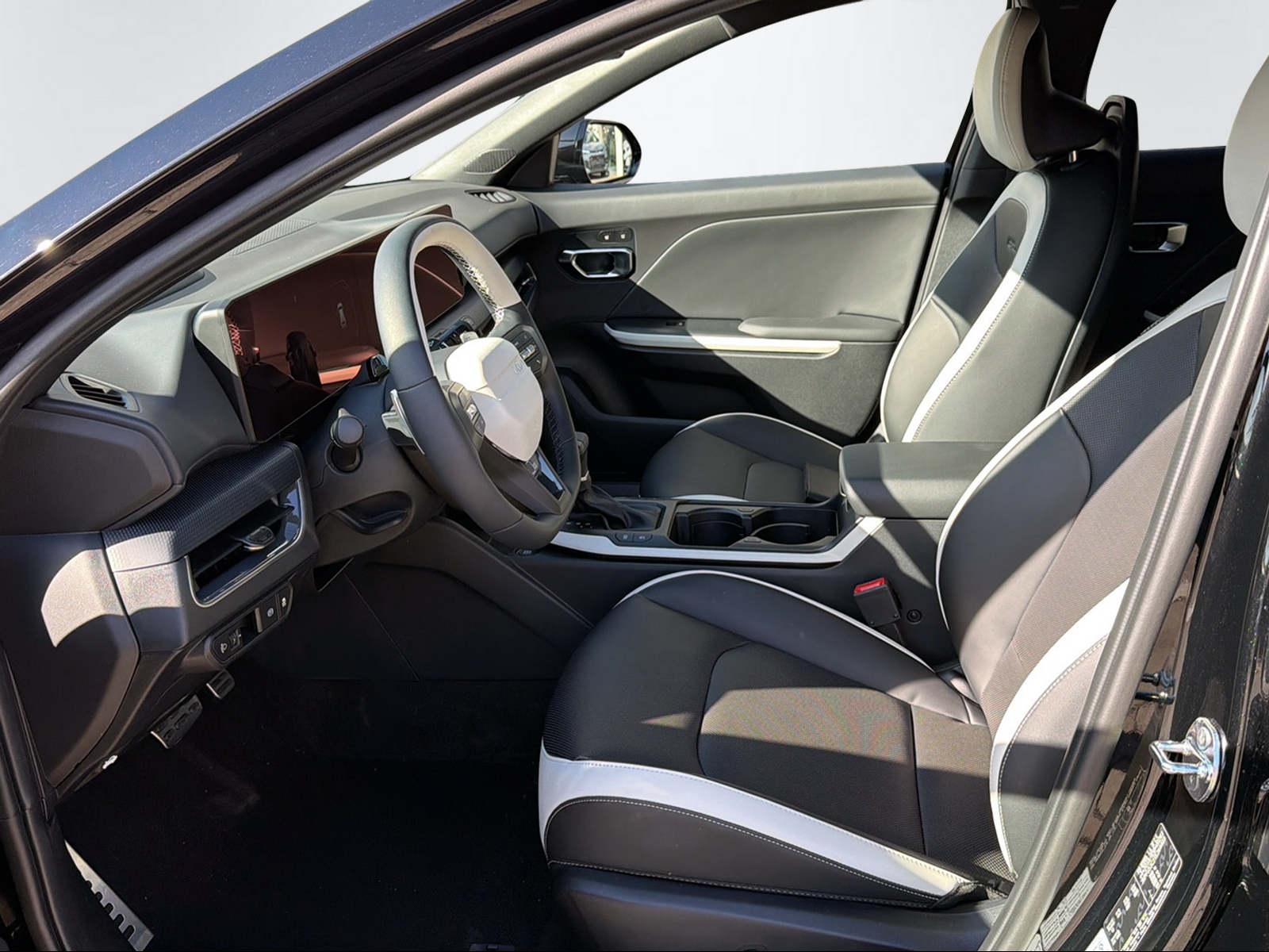 KIA K4 1.6 T-GDi GT-Line-image-2
