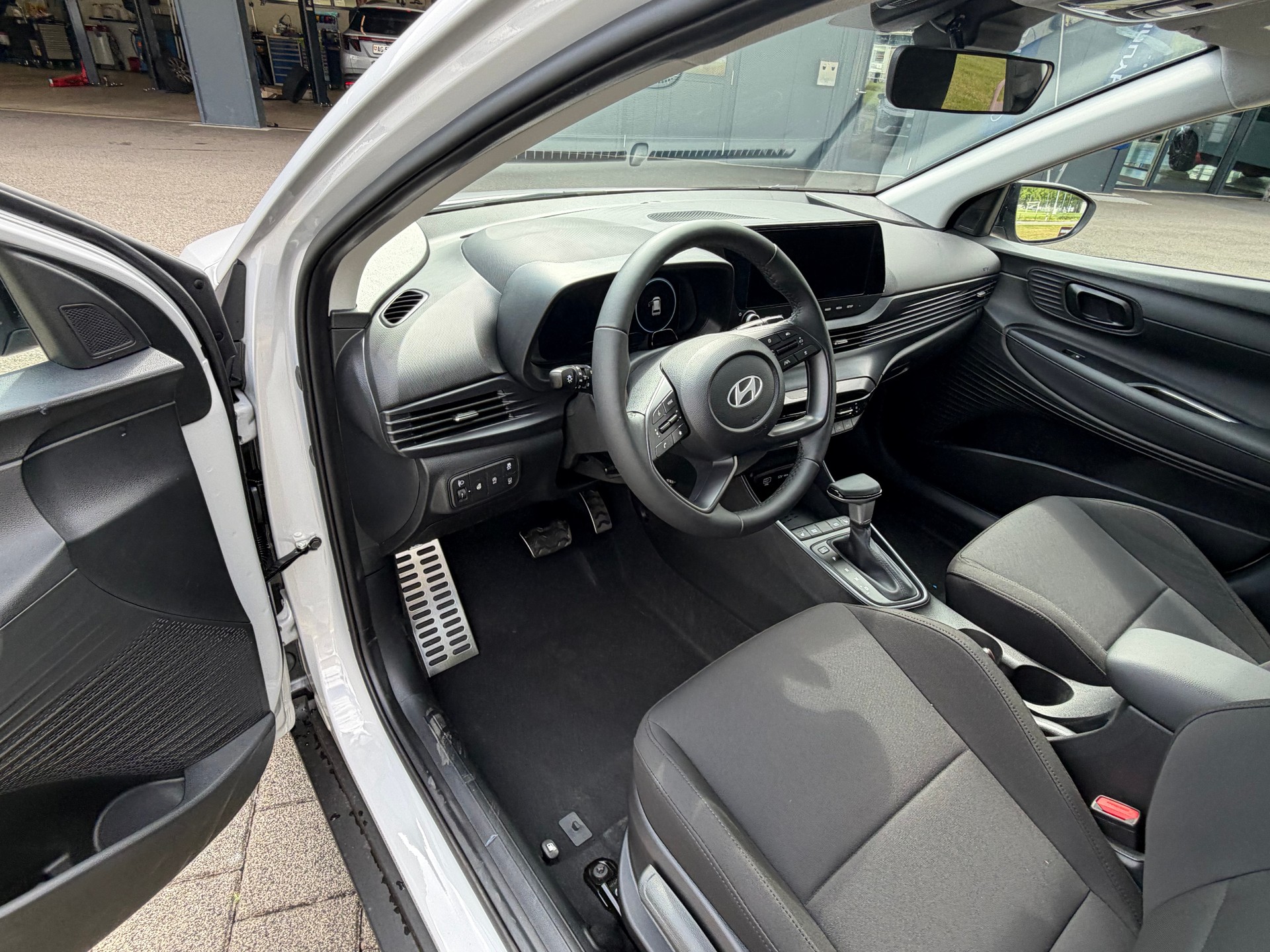 HYUNDAI Bayon 1.0 T-GDi Amplia DCT-image-5