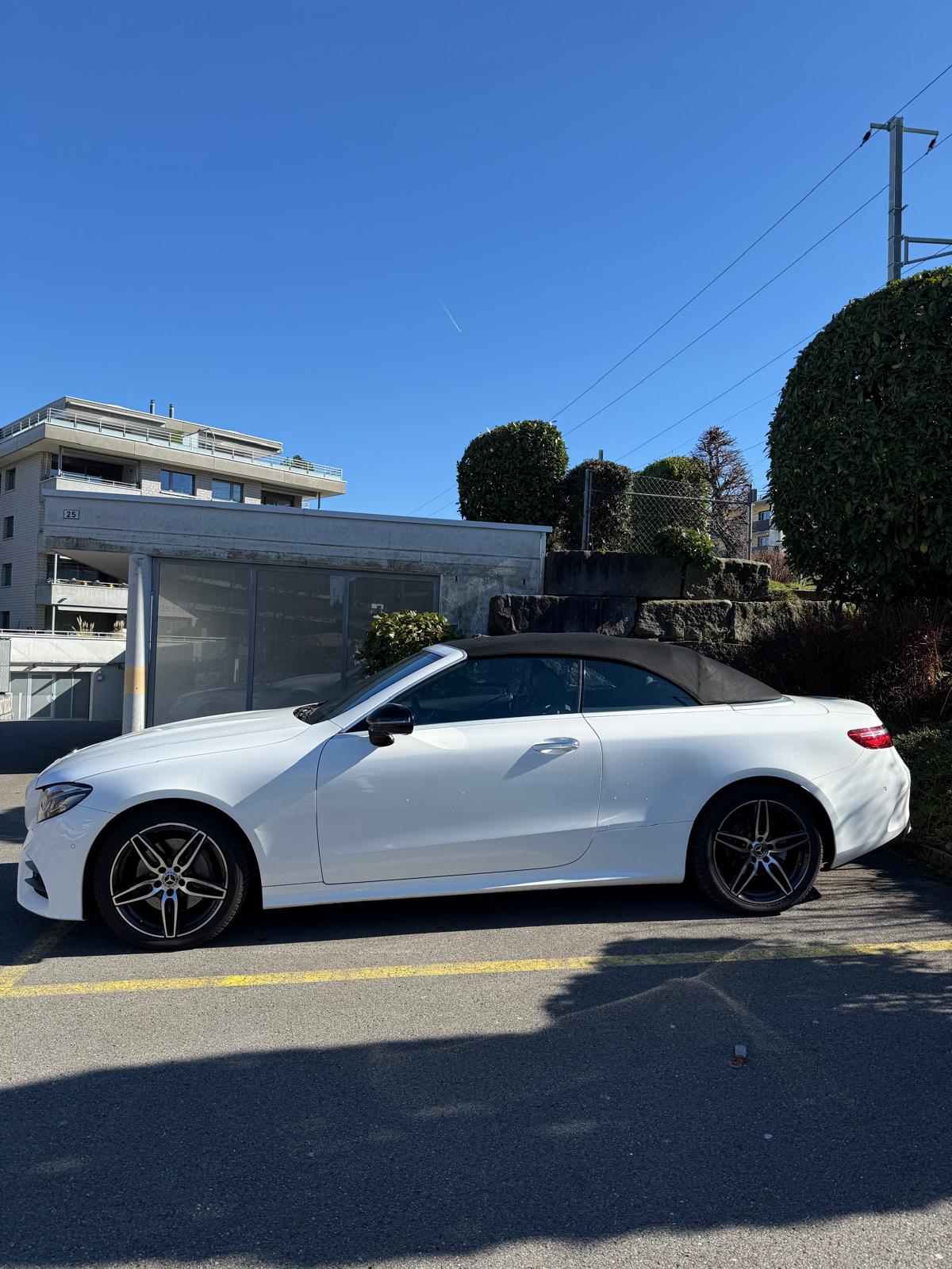 MERCEDES-BENZ E 220 d Avantgarde 4matic-image-1