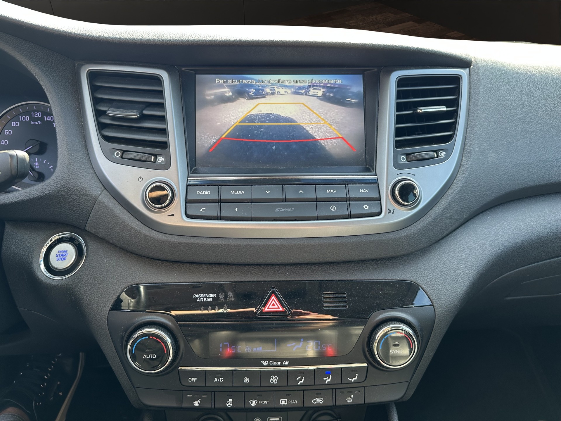 HYUNDAI Tucson 2.0 CRDI Vertex 4WD Automatic-image-8