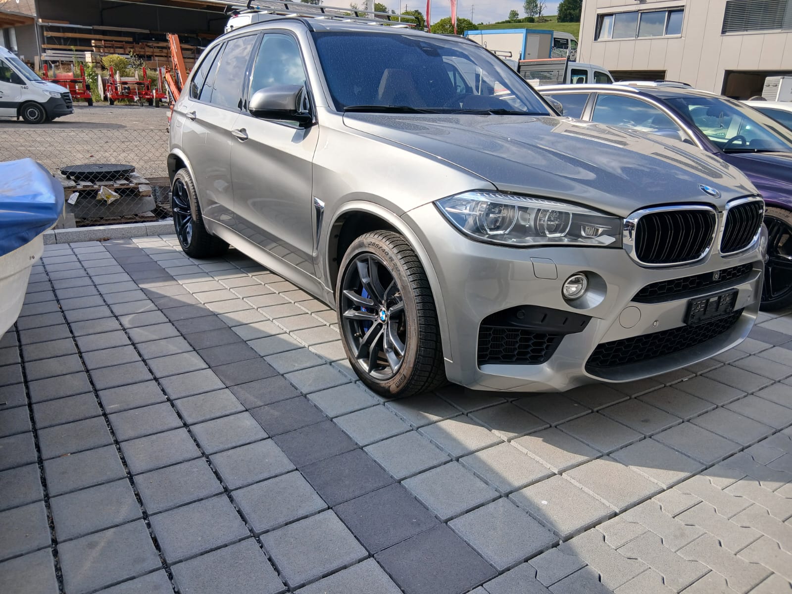BMW X5M-image-0