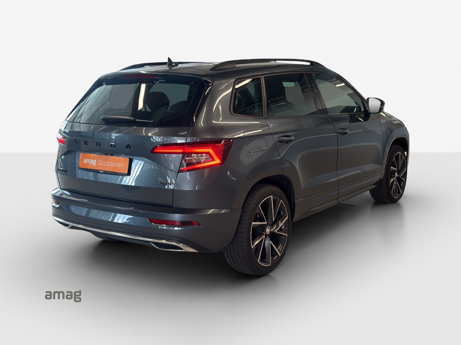 SKODA Karoq 2.0 TSI SportLine 4x4 DSG-image-4