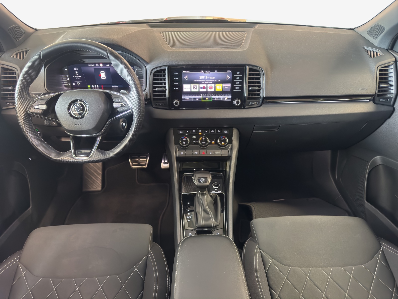 SKODA Karoq 2.0 TSI SportLine 4x4 DSG-image-8