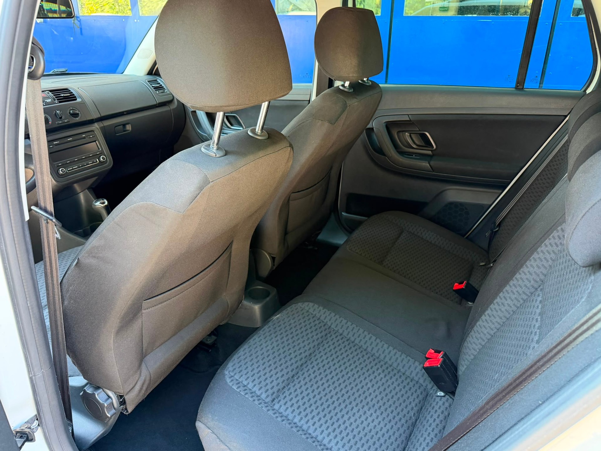 SKODA Fabia 1.6 TDI Ambition-image-4