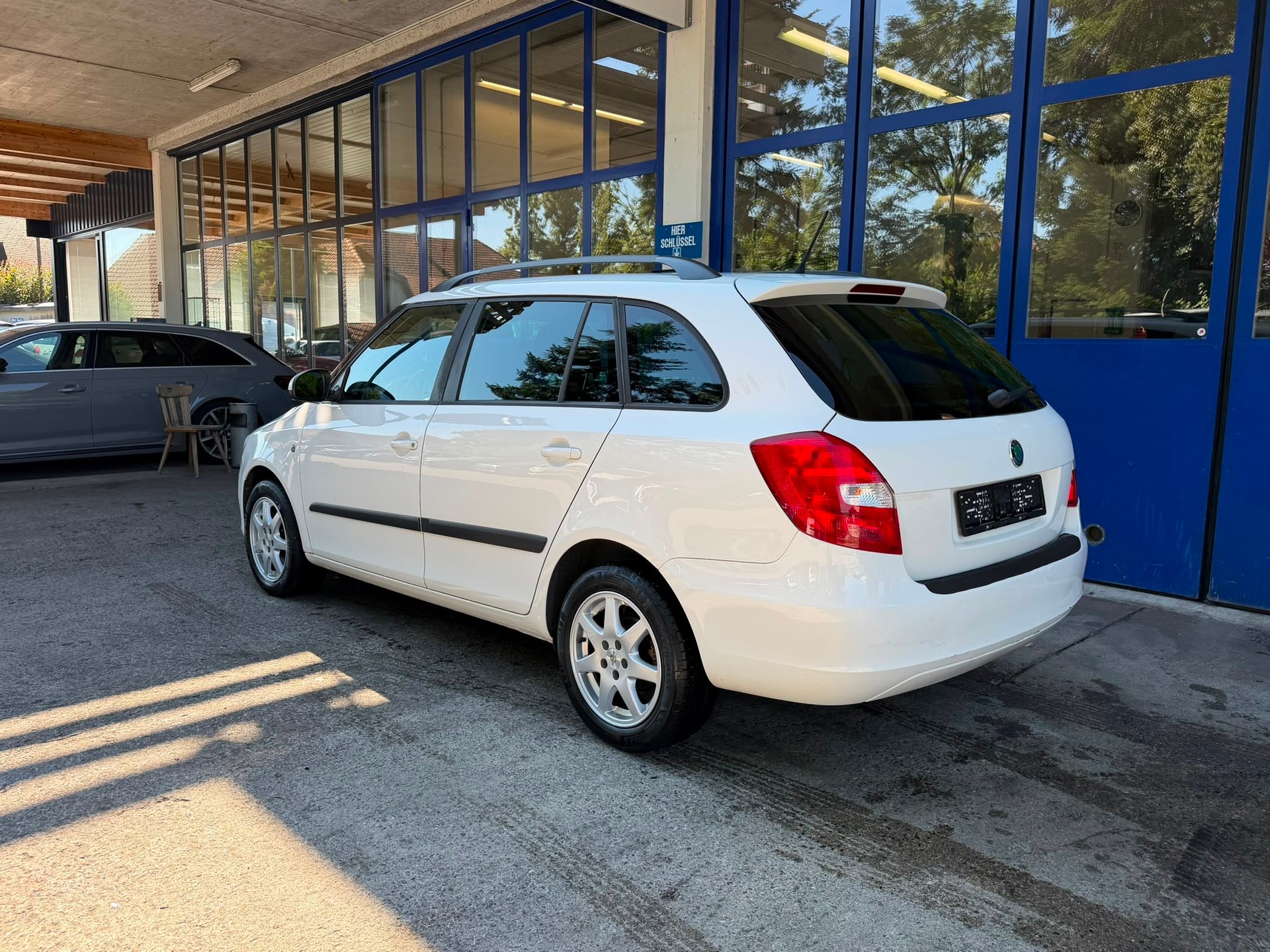 SKODA Fabia 1.6 TDI Ambition-image-2