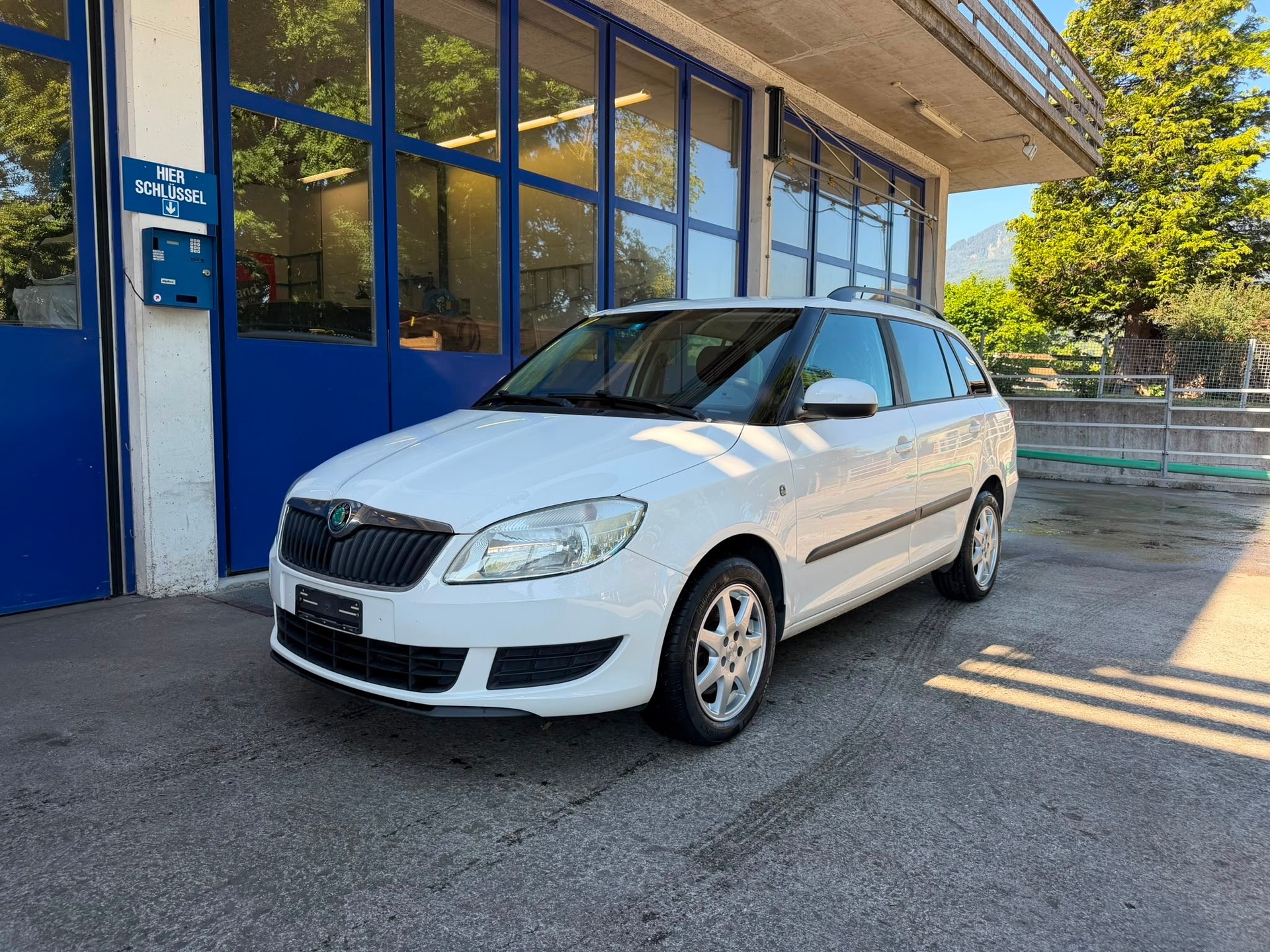 SKODA Fabia 1.6 TDI Ambition-image-0