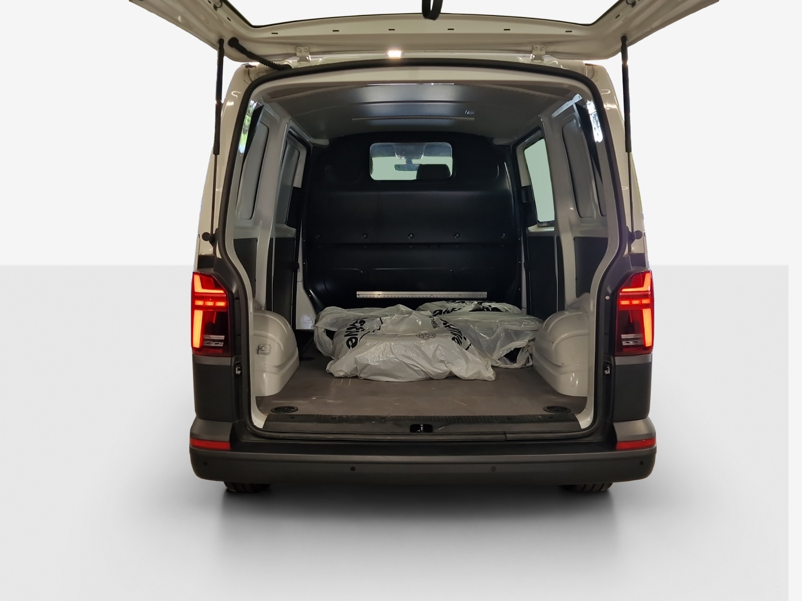 VW T6.1 2.0 TDI DSG-image-12
