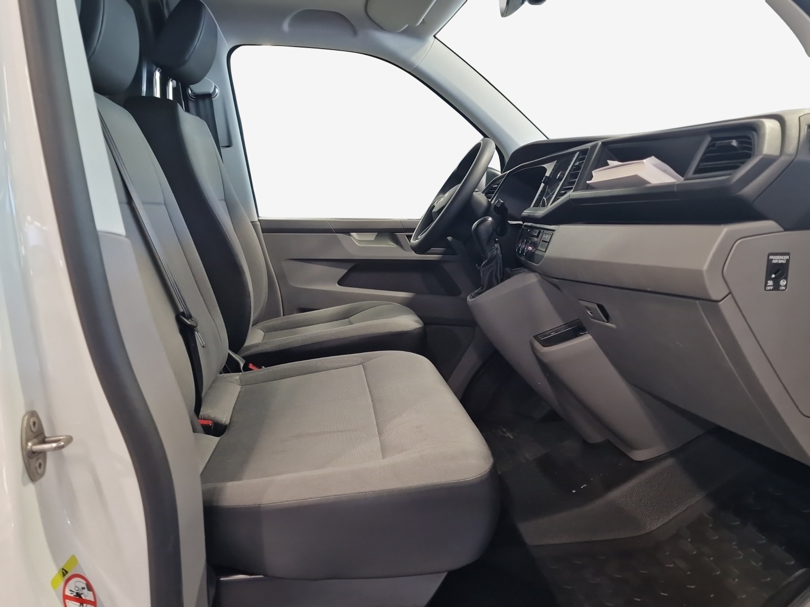 VW T6.1 2.0 TDI DSG-image-10