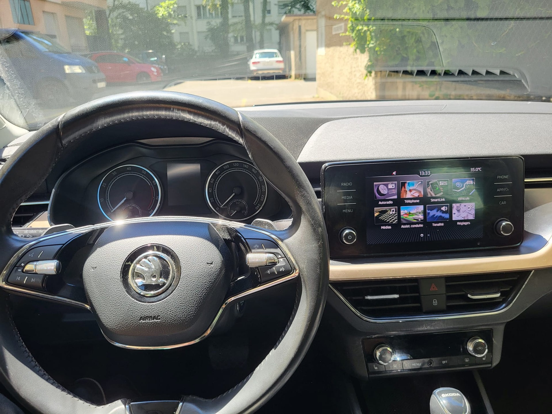 SKODA 1.5 TSI Style DSG-image-3