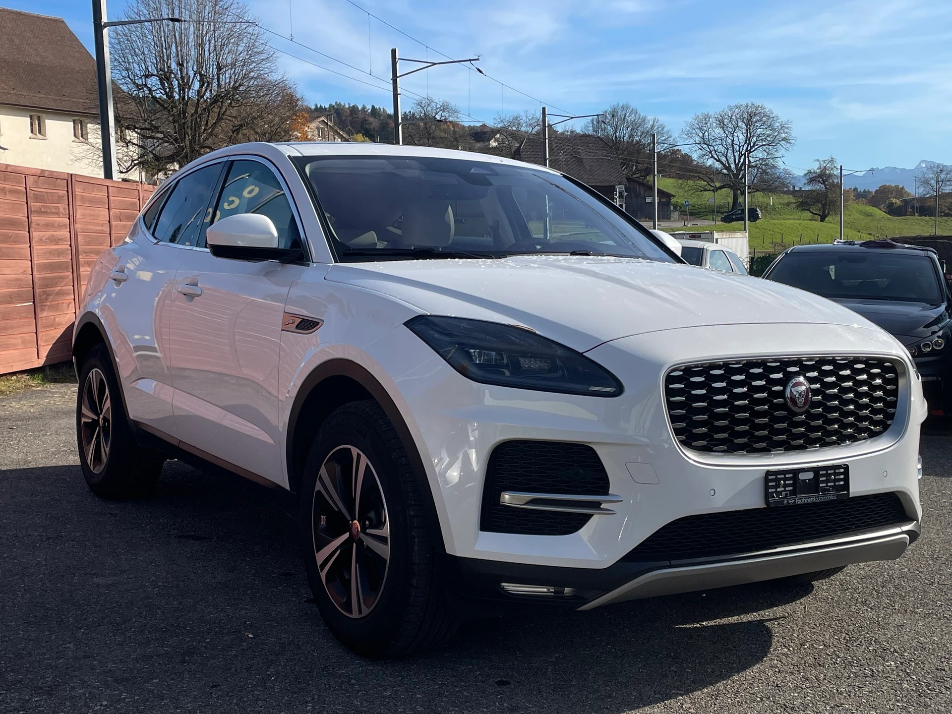 JAGUAR E-Pace 2.0 P200 AWD S-image-3