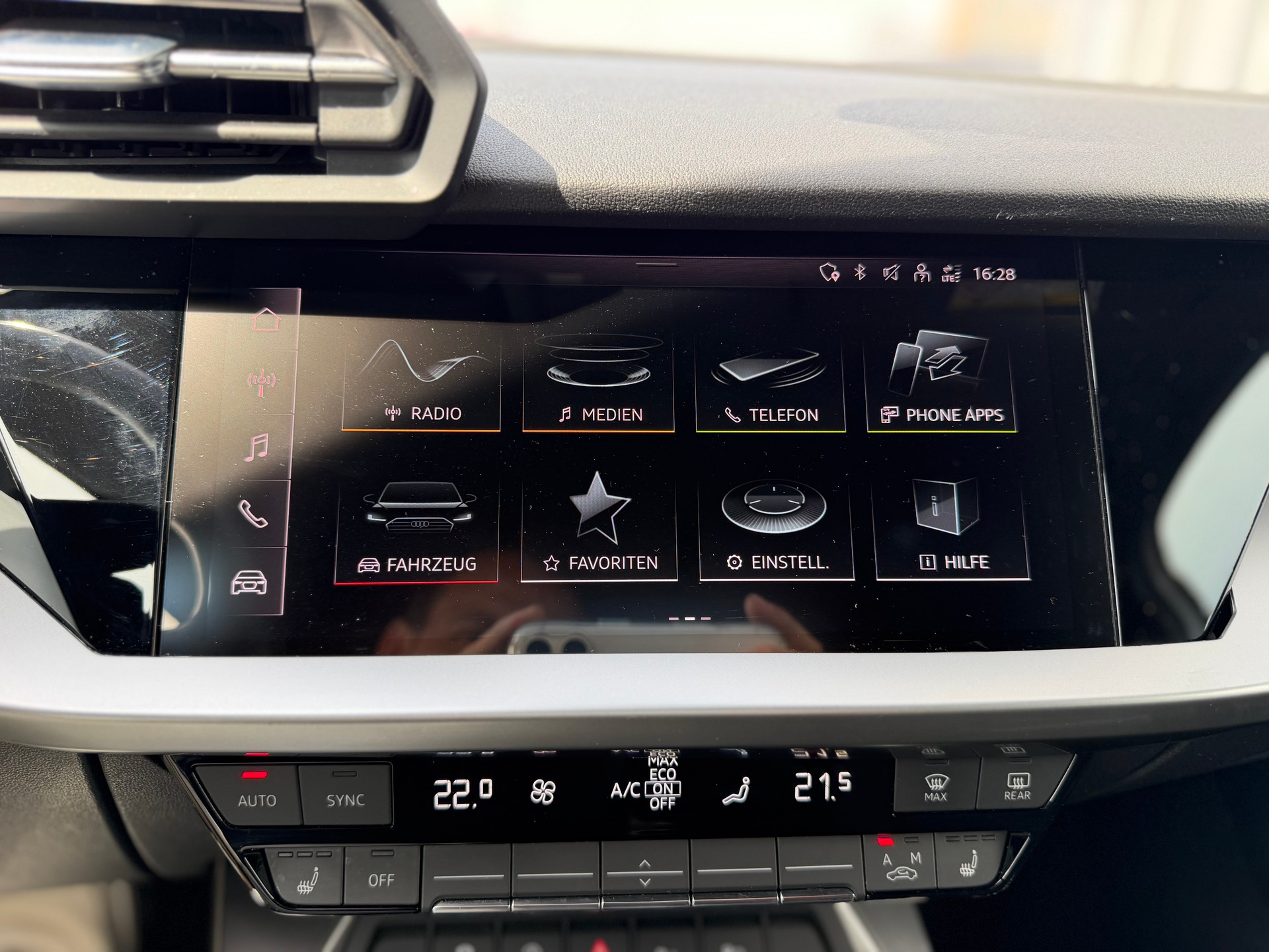 AUDI A3 Sportback 35 TFSI S-tronic-image-21