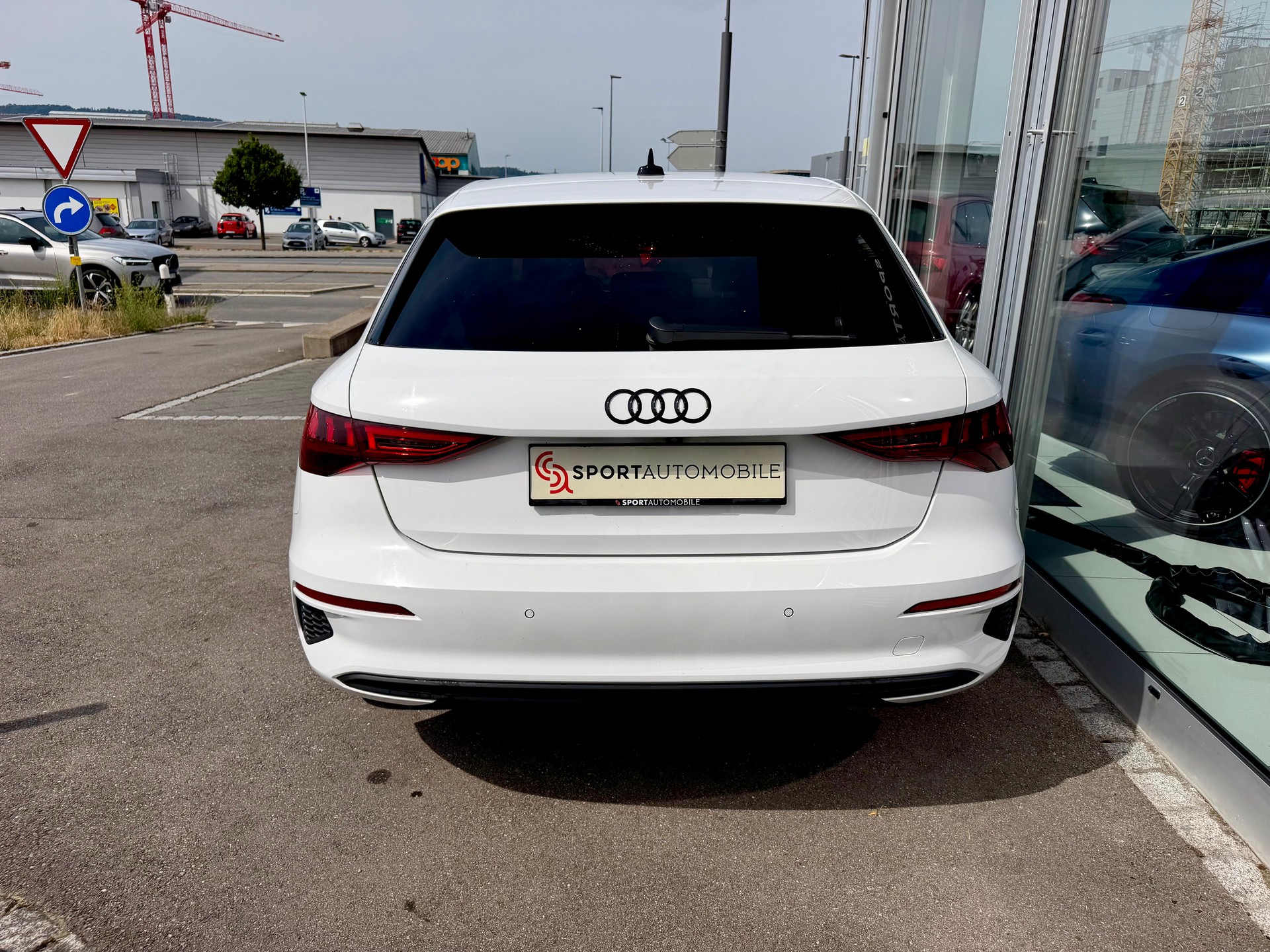 AUDI A3 Sportback 35 TFSI S-tronic-image-8