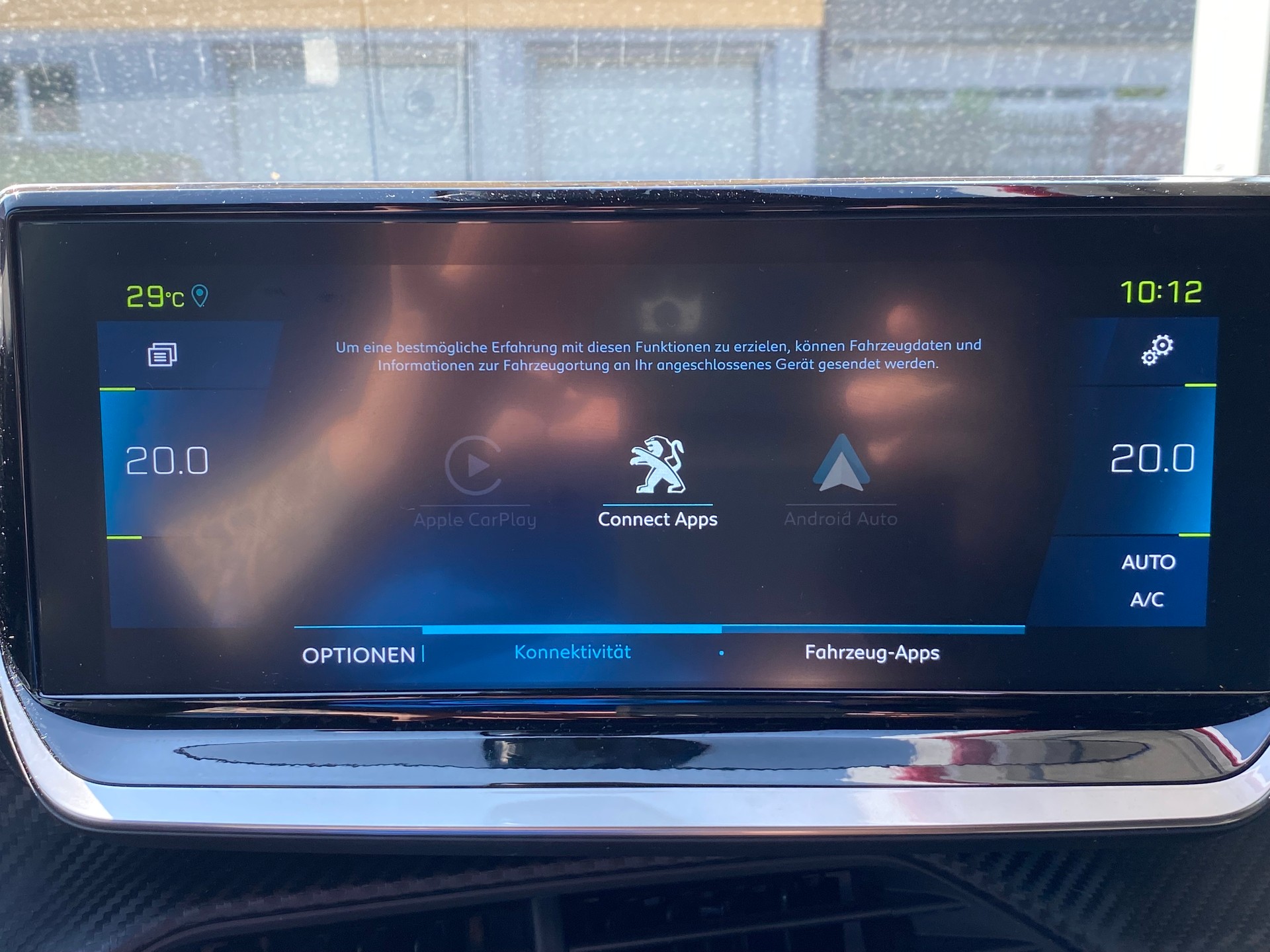 PEUGEOT 2008 e Allure-image-10