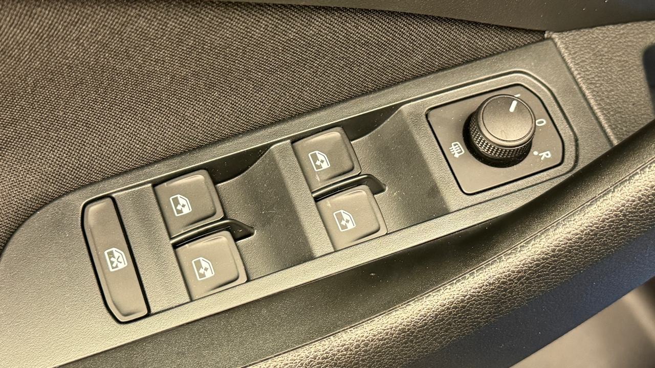 SKODA Kamiq 1.0 TSI Selection DSG-image-8