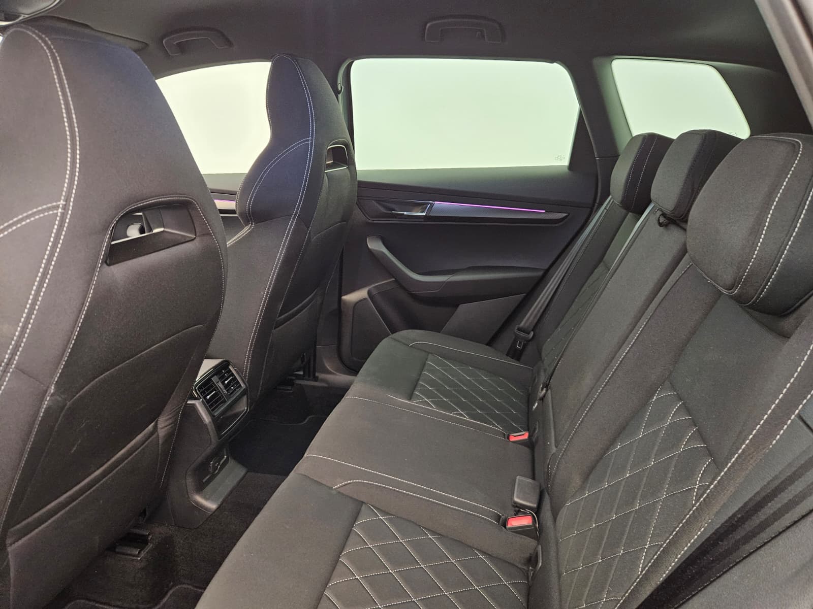 SKODA Karoq 1.5 TSI SportLine DSG-image-12
