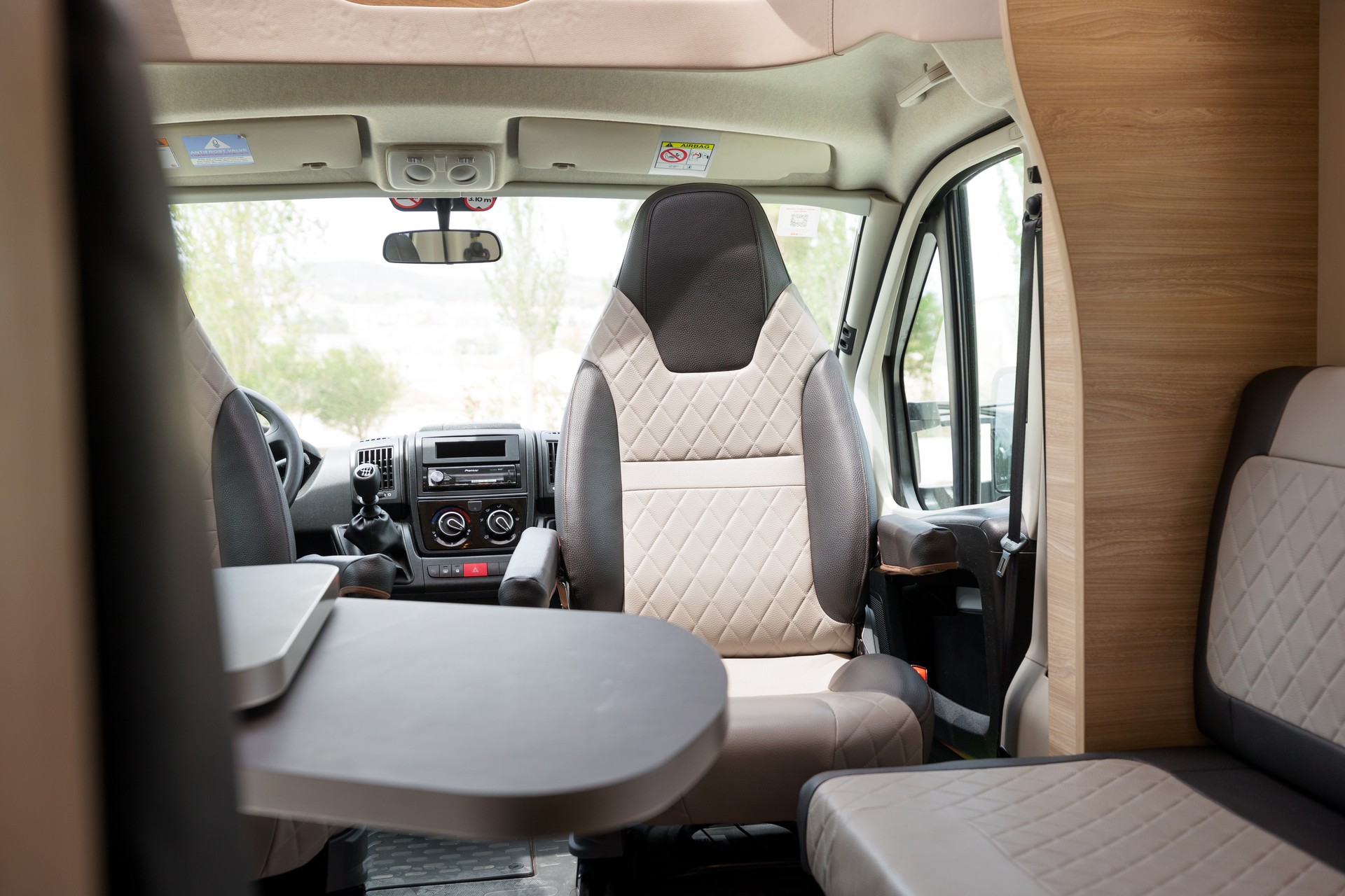 FIAT 2021 Fiat Ducato Weinsberg Carasuite | Voll ausgestattet | Schlafplätze für 5 Personen-image-5