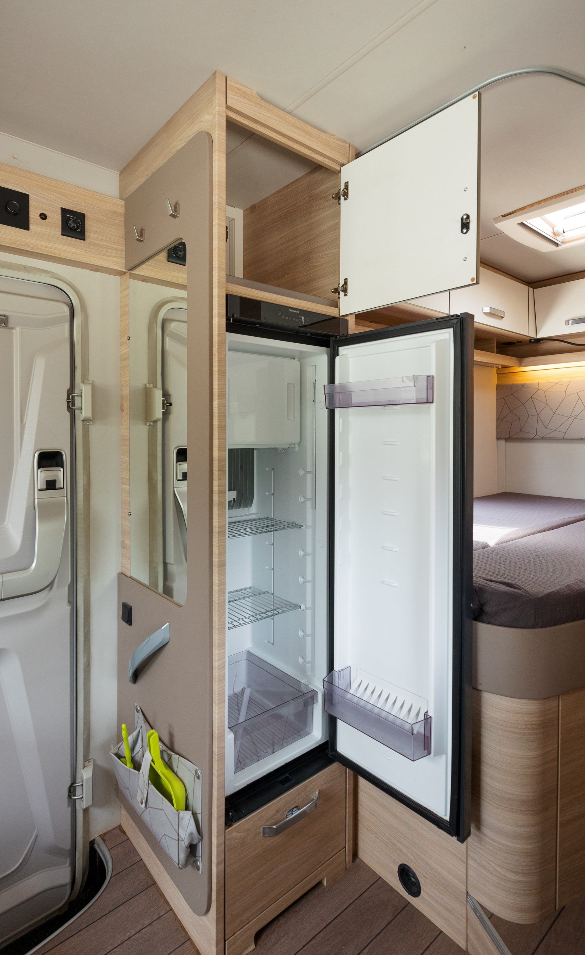 FIAT 2021 Fiat Ducato Weinsberg Carasuite | Voll ausgestattet | Schlafplätze für 5 Personen-image-6